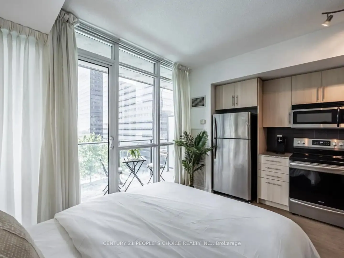 Photo 11 of Unit 1203, 65 Bremner Boulevard, Toronto, Waterfront Communities — HOMEH