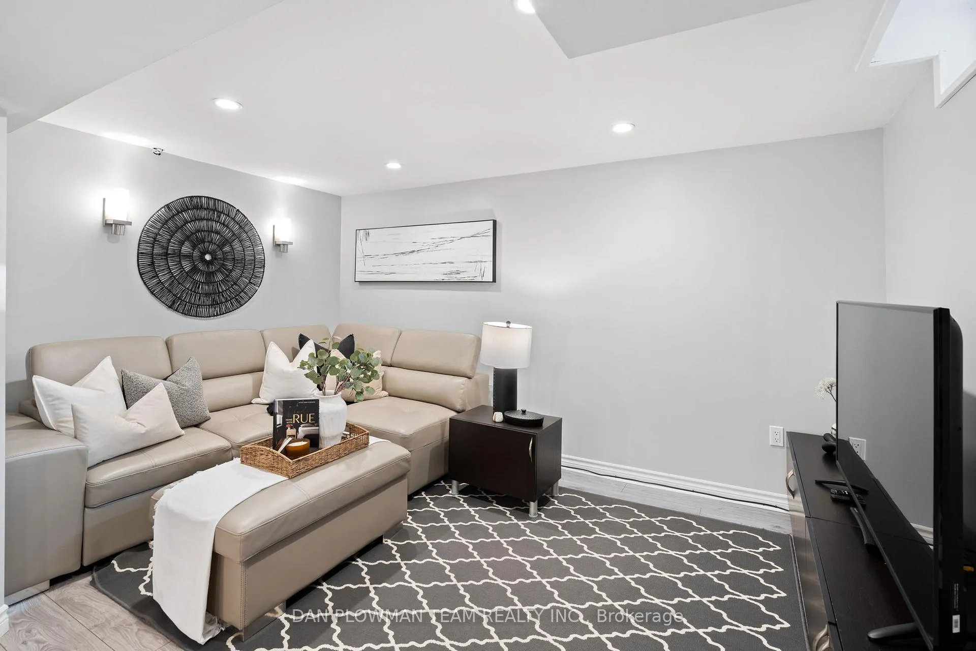 Photo 25 of Unit 58, 1610 Crawforth Street, Whitby, Blue Grass Meadows — HOMEH