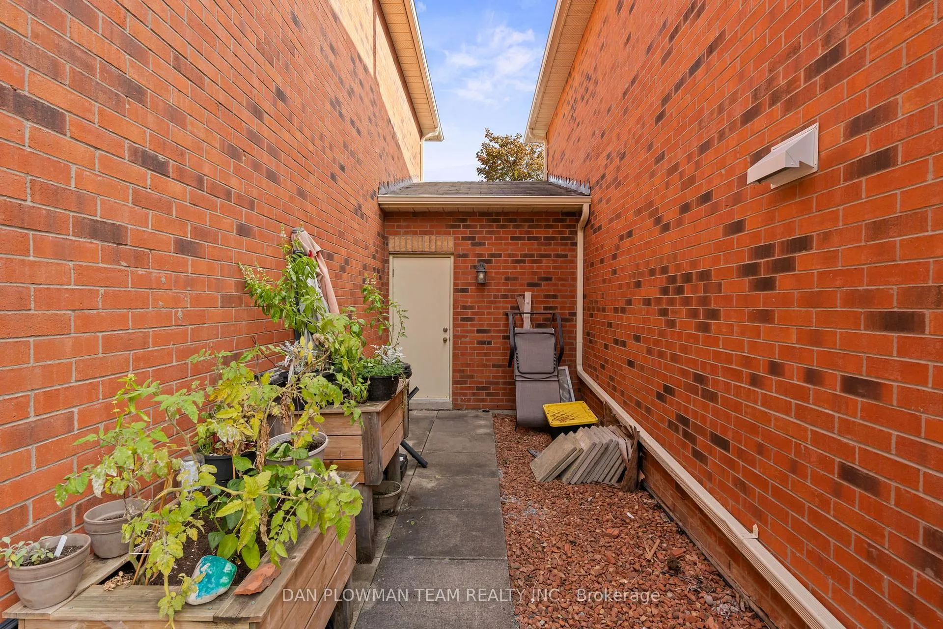 Photo 32 of Unit 58, 1610 Crawforth Street, Whitby, Blue Grass Meadows — HOMEH