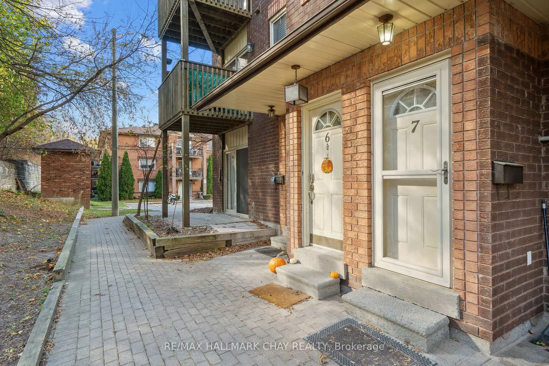 Photo 4 of 17 Meadow Lane, Barrie, Ardagh — HOMEH
