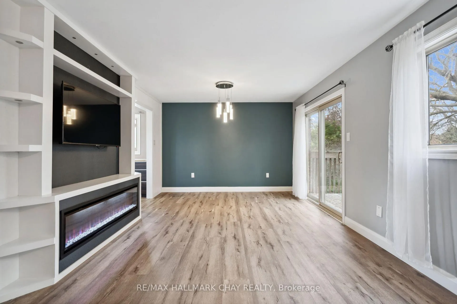 Photo 9 of 17 Meadow Lane, Barrie, Ardagh — HOMEH