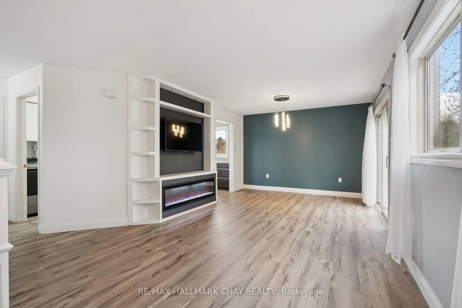 Photo 10 of 17 Meadow Lane, Barrie, Ardagh — HOMEH