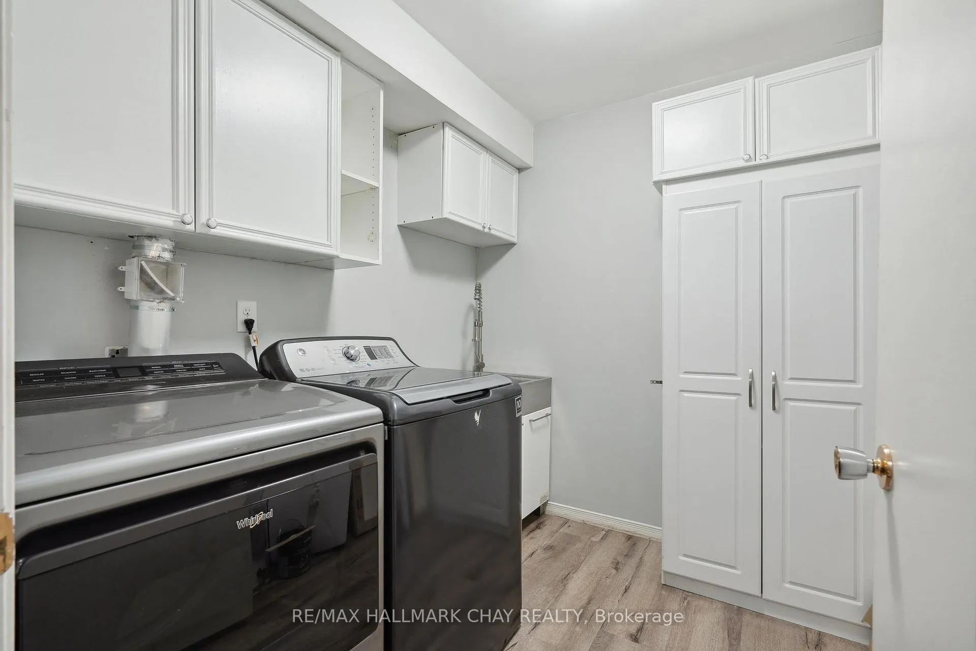 Photo 17 of 17 Meadow Lane, Barrie, Ardagh — HOMEH