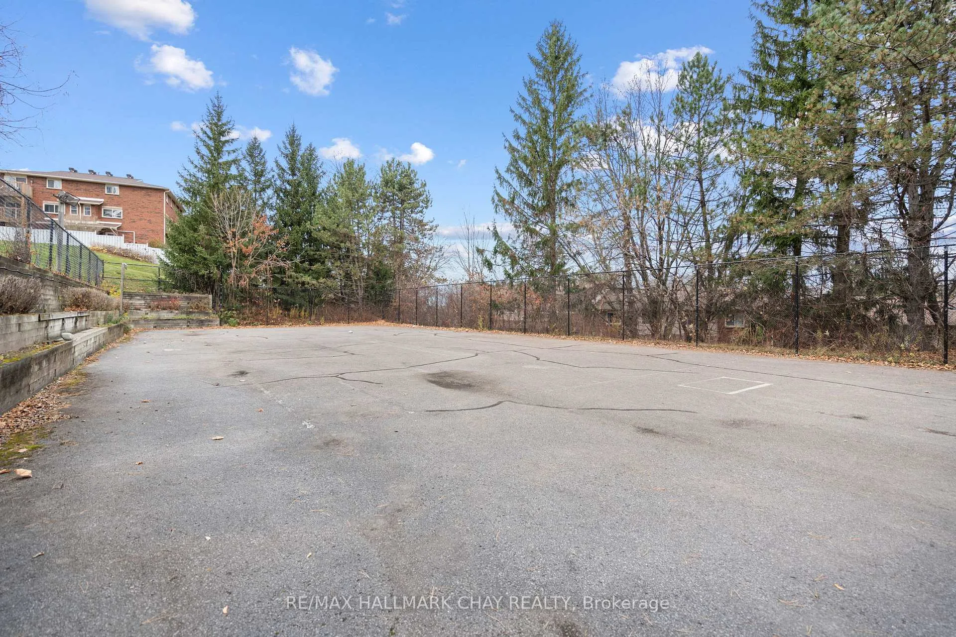Photo 36 of 17 Meadow Lane, Barrie, Ardagh — HOMEH