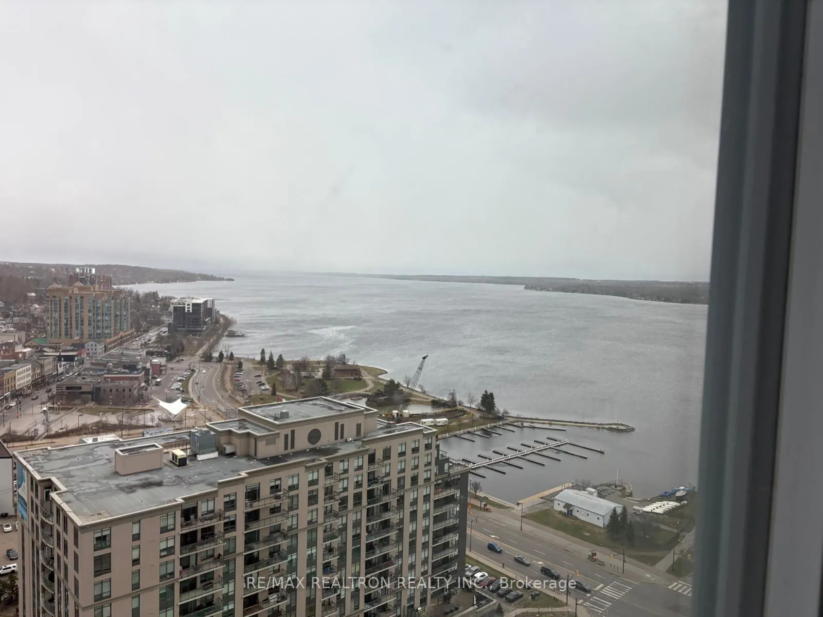 Photo 5 of Unit 2207, 39 Mary Street, Barrie, City Centre — HOMEH