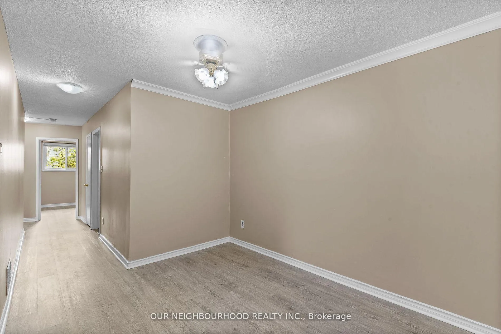 Photo 13 of 14 Lockhart Gate, Clarington, Bowmanville — HOMEH
