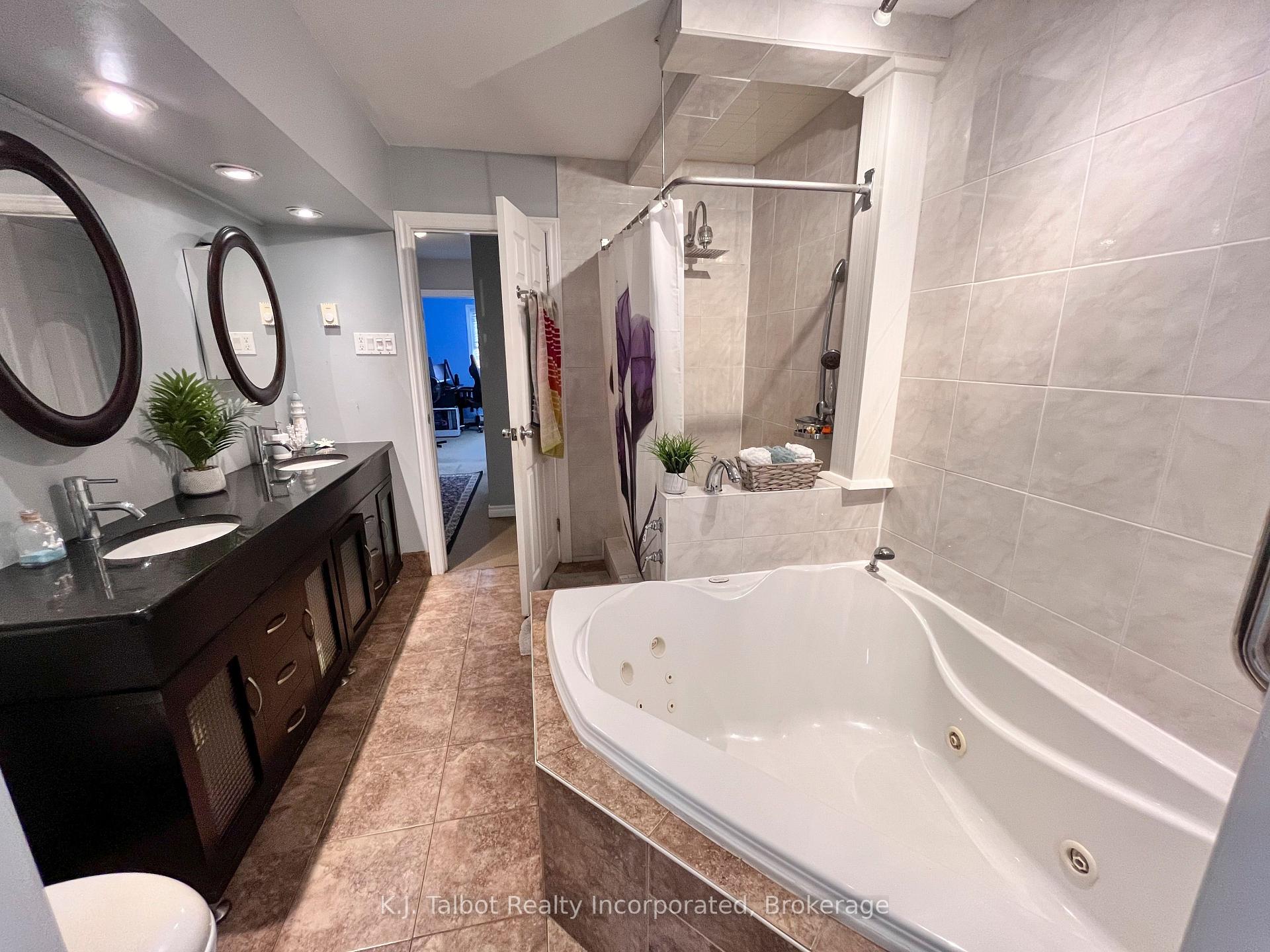 Photo 12 of 263 Eldon Street, Goderich, Goderich (Town) — HOMEH