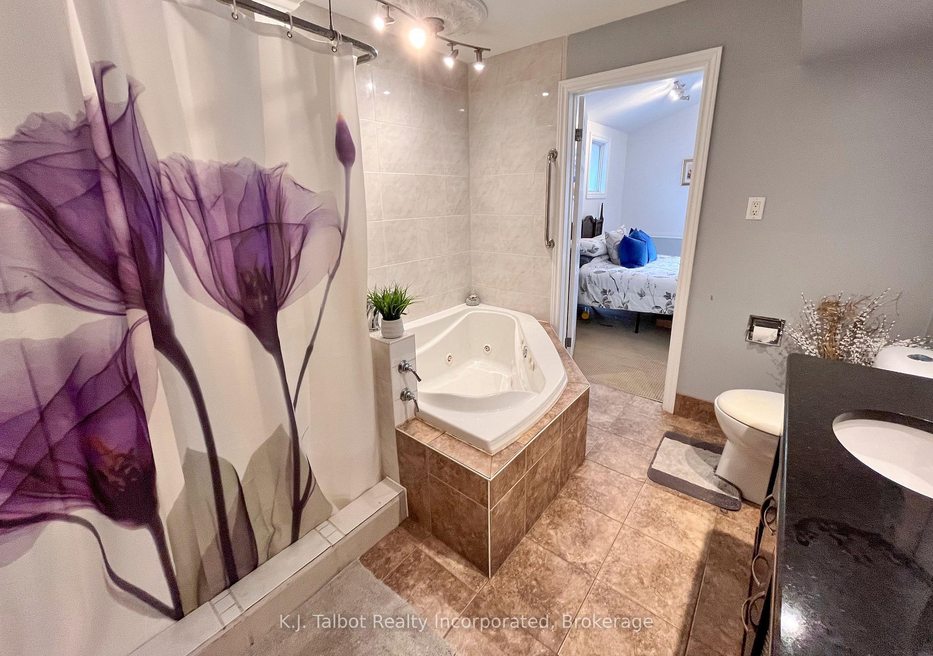 Photo 13 of 263 Eldon Street, Goderich, Goderich (Town) — HOMEH