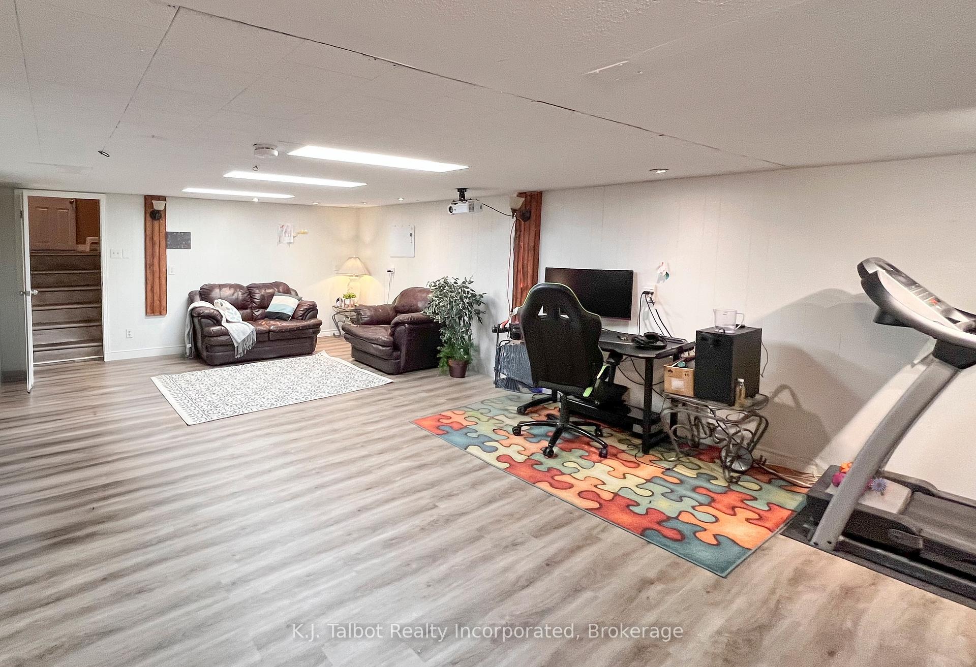 Photo 23 of 263 Eldon Street, Goderich, Goderich (Town) — HOMEH