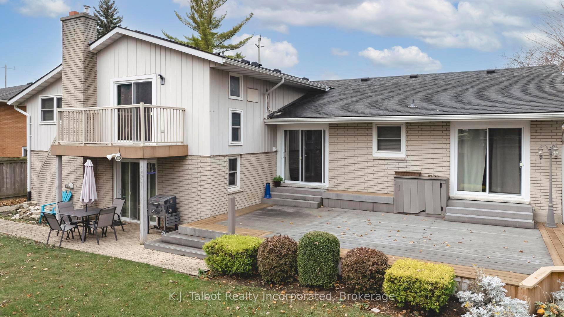 Photo 26 of 263 Eldon Street, Goderich, Goderich (Town) — HOMEH