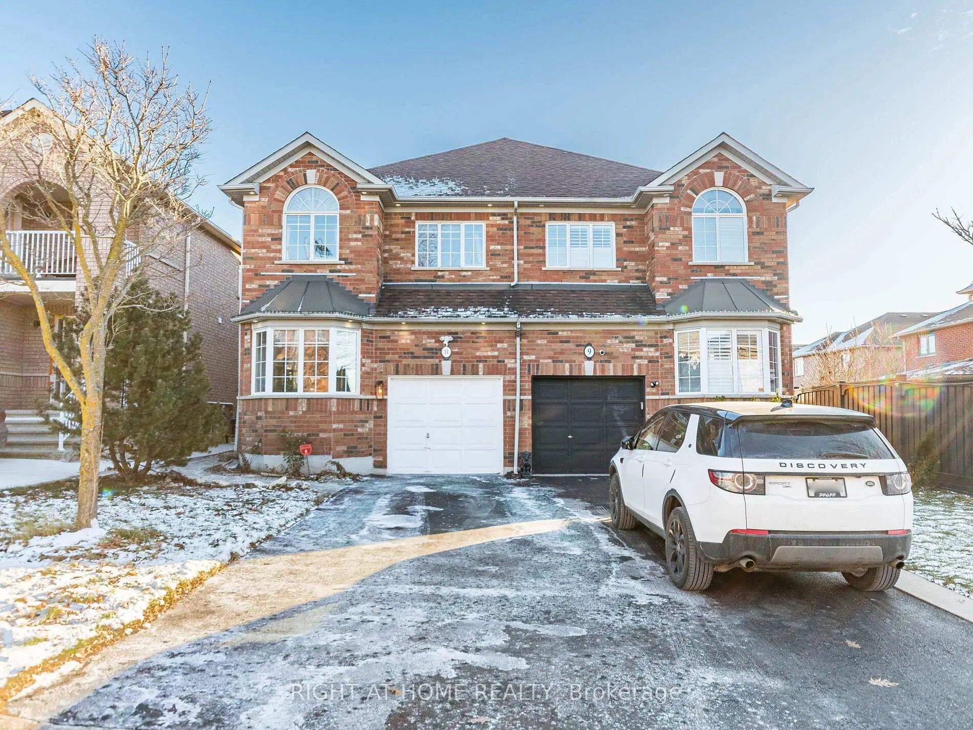 Front of 11 Alanno Way