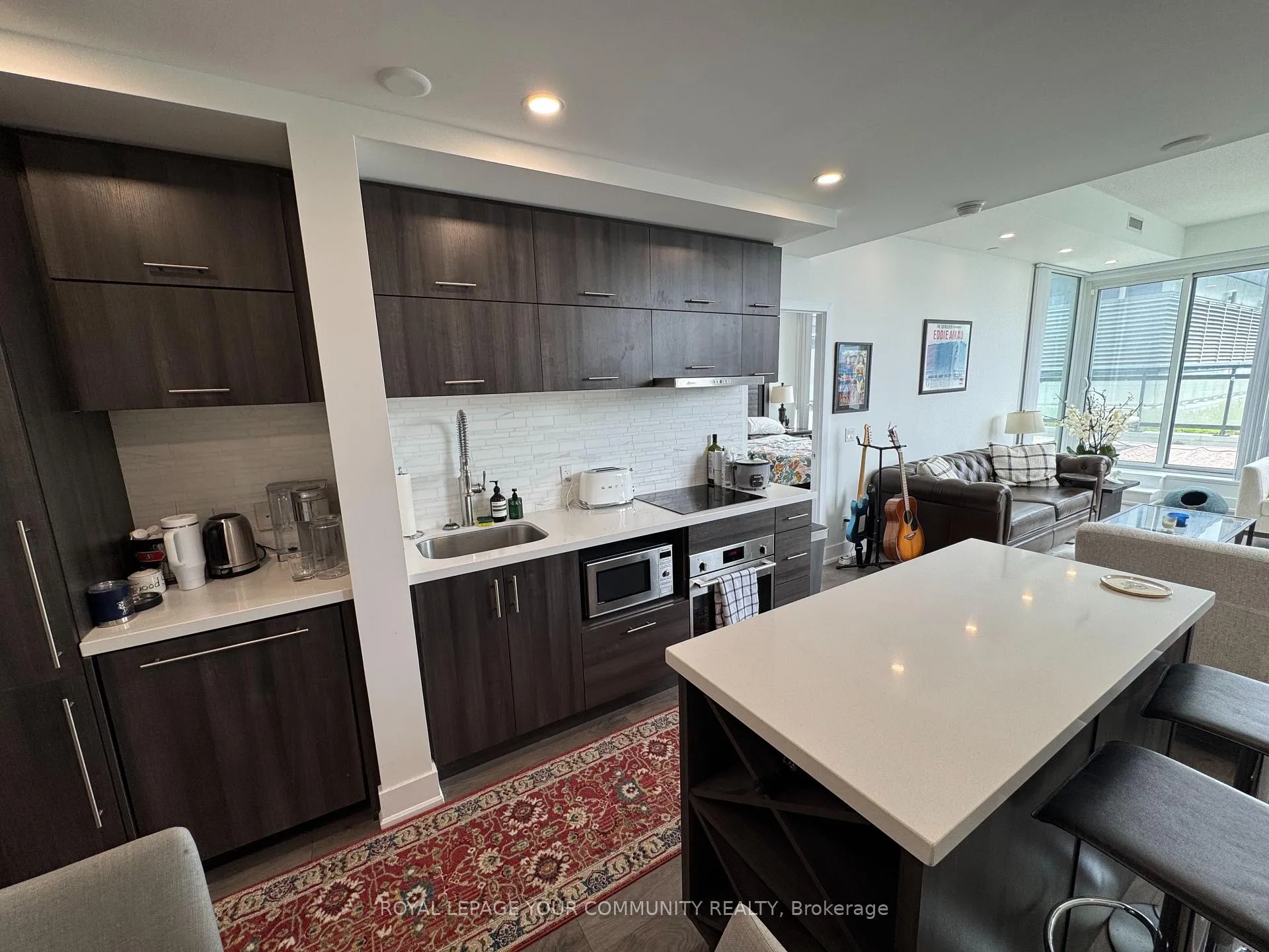 Photo 5 of Unit 814, 8081 Birchmount Road, Markham, Unionville — HOMEH