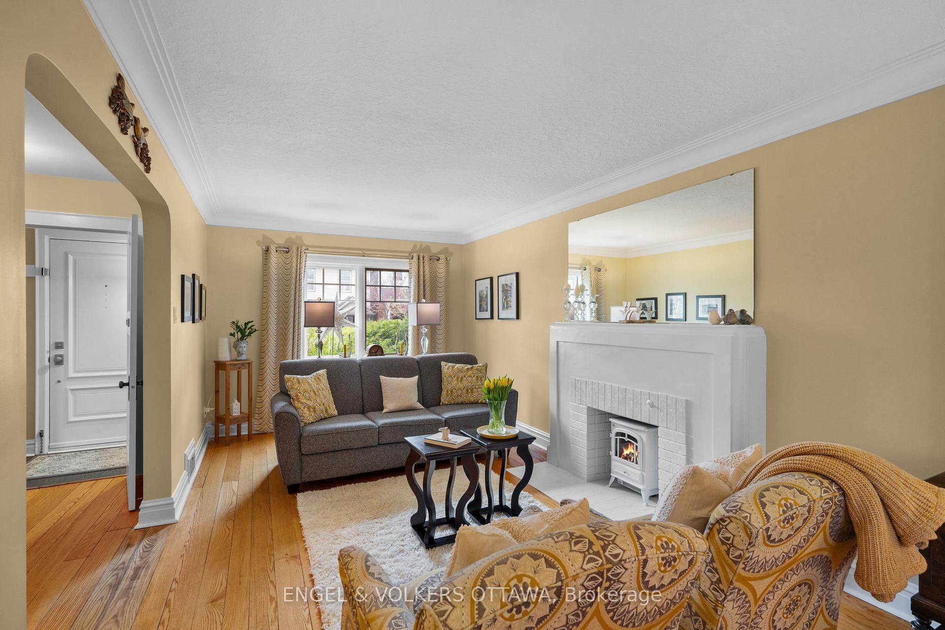 Photo 5 of 299 Fifth Avenue, Ottawa, Glebe — HOMEH