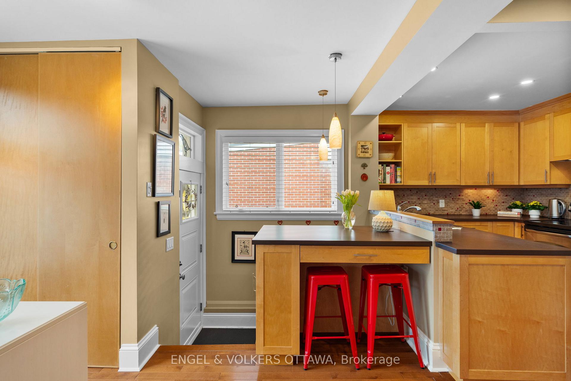 Photo 15 of 299 Fifth Avenue, Ottawa, Glebe — HOMEH