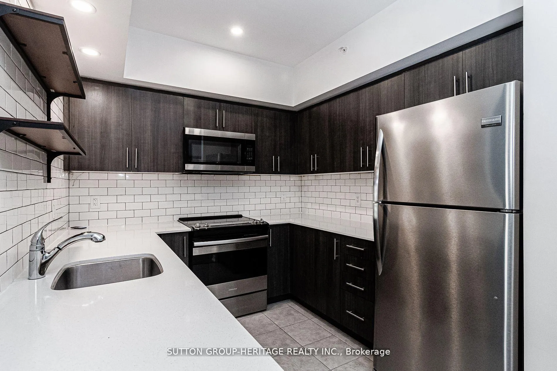 Photo 11 of Unit 307, 306 Essa Road, Barrie, 400 West — HOMEH