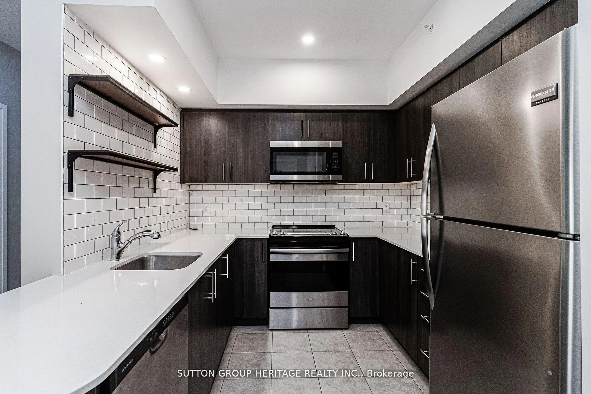 Photo 12 of Unit 307, 306 Essa Road, Barrie, 400 West — HOMEH