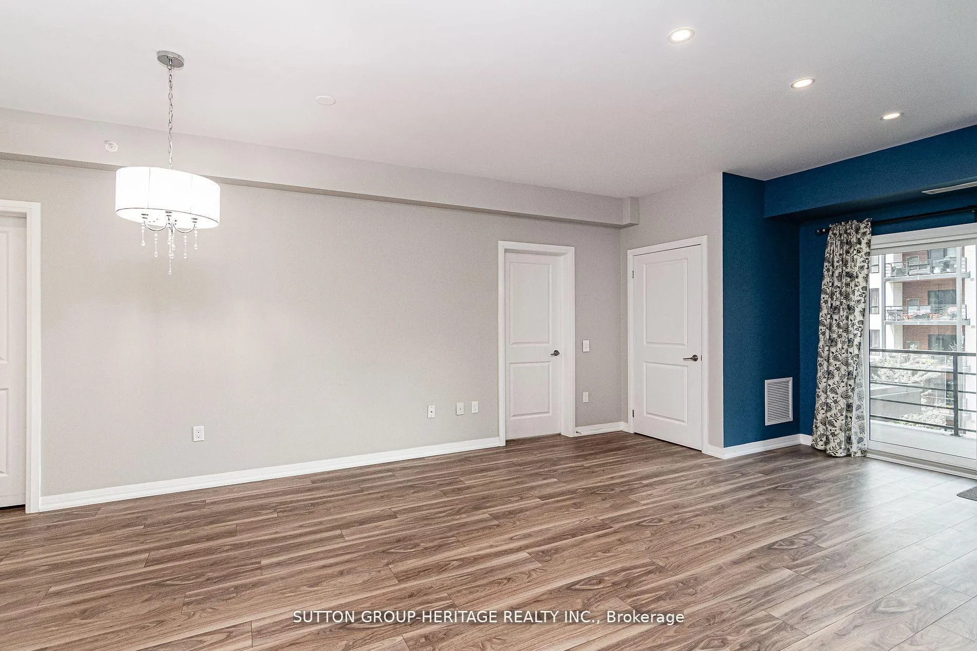 Photo 18 of Unit 307, 306 Essa Road, Barrie, 400 West — HOMEH