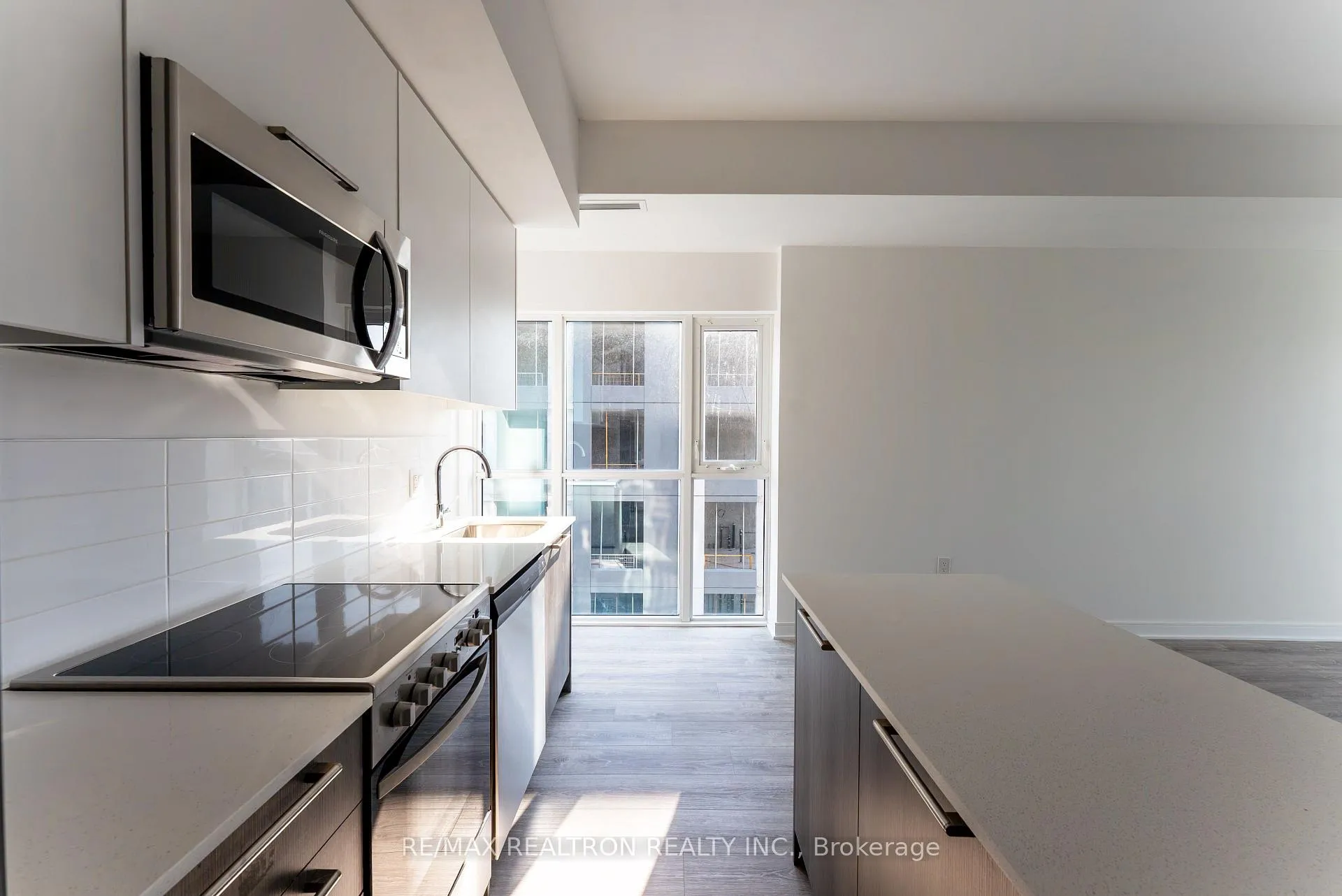 Front of Unit 714, 25 Neighbourhood Lane