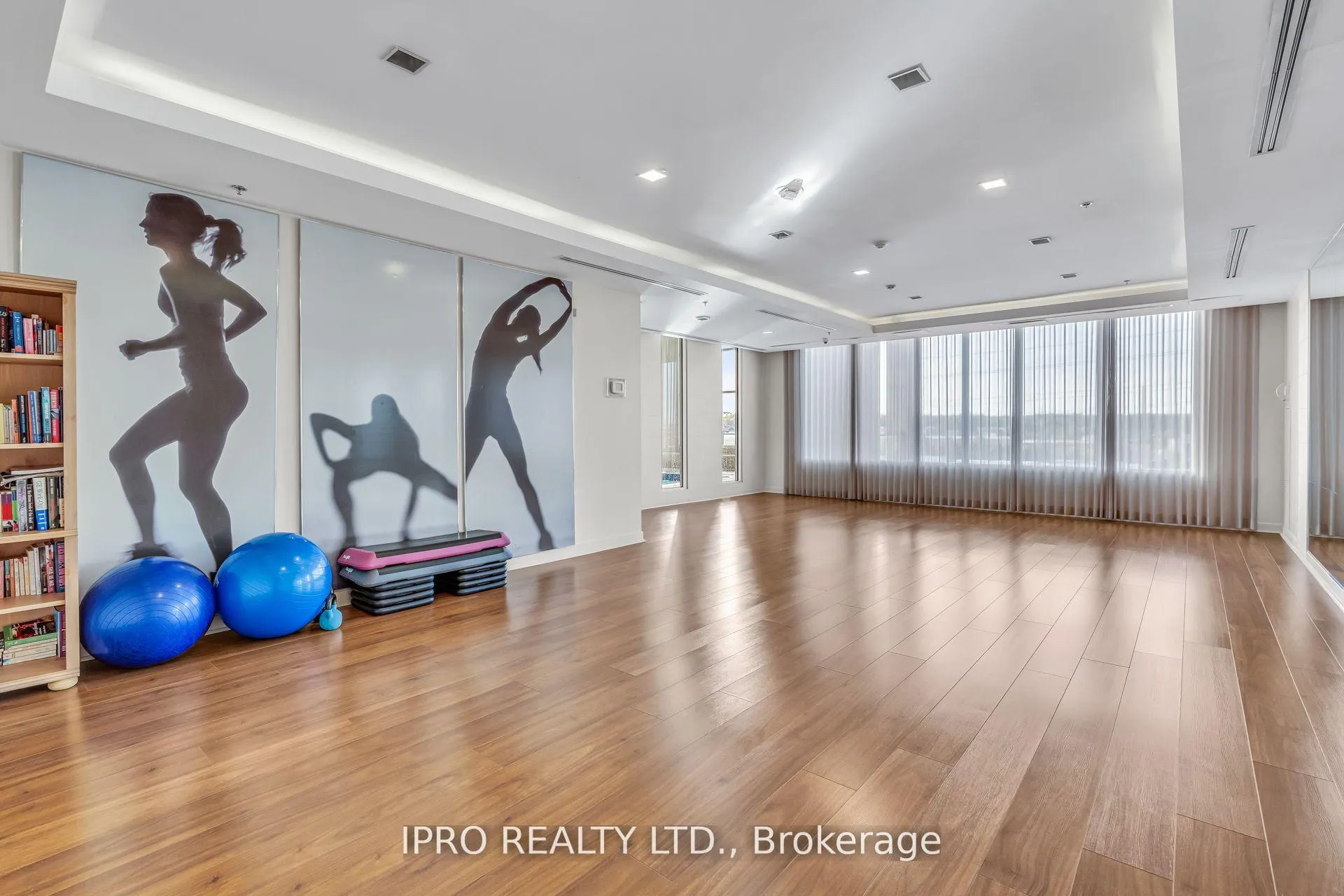 Photo 20 of Unit 906, 1235 Bayly Street, Pickering, Bay Ridges — HOMEH