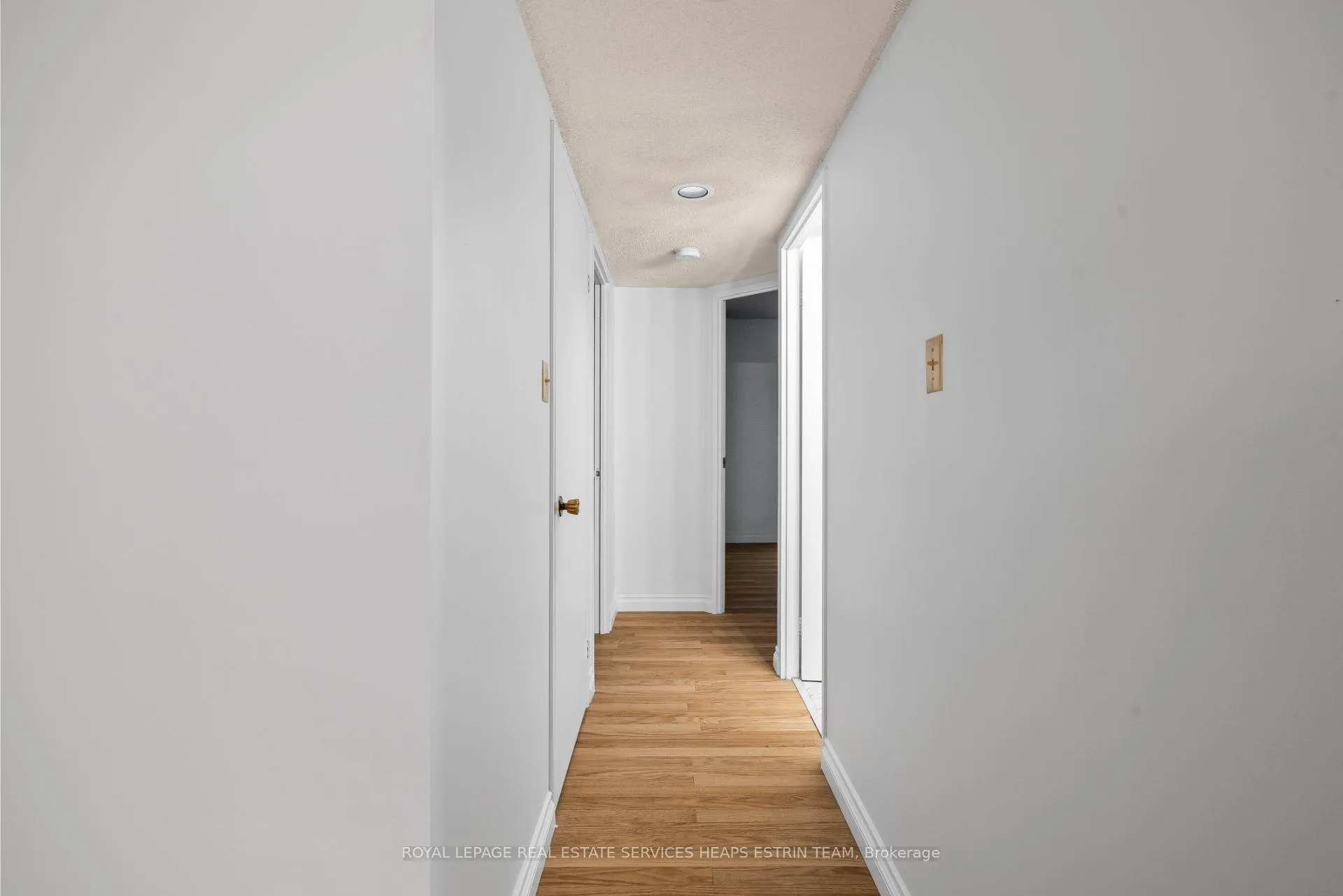 Photo 16 of Unit 807, 633 Bay Street, Toronto, Bay Street Corridor — HOMEH