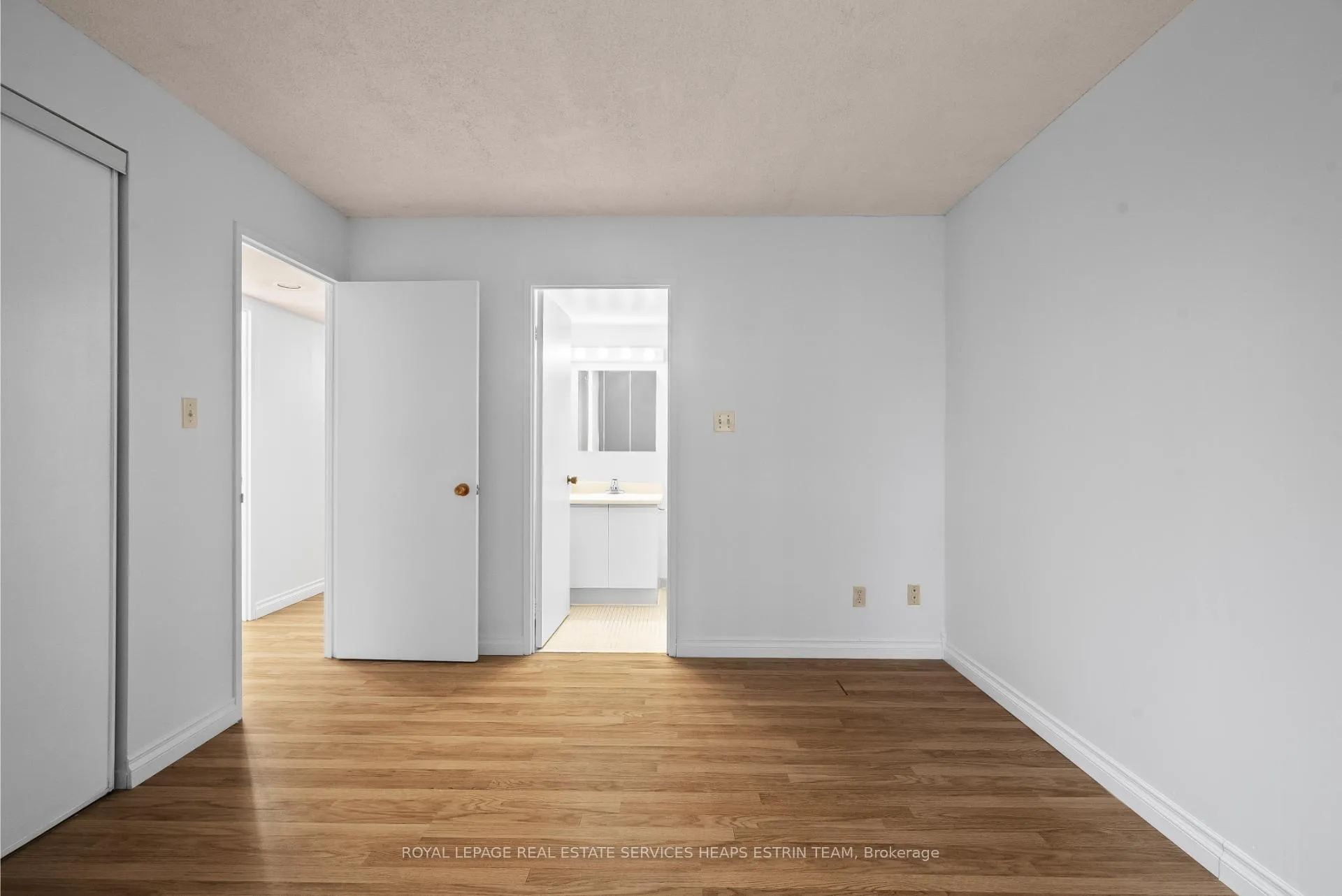 Photo 19 of Unit 807, 633 Bay Street, Toronto, Bay Street Corridor — HOMEH