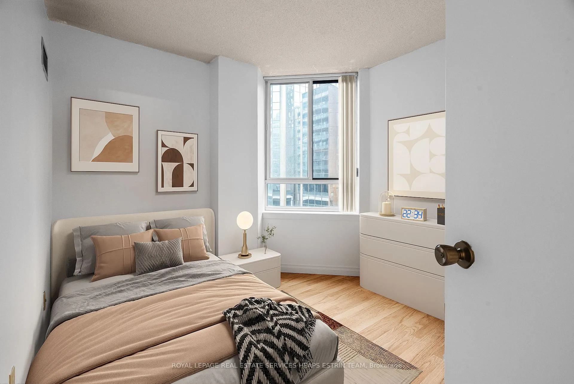 Photo 22 of Unit 807, 633 Bay Street, Toronto, Bay Street Corridor — HOMEH