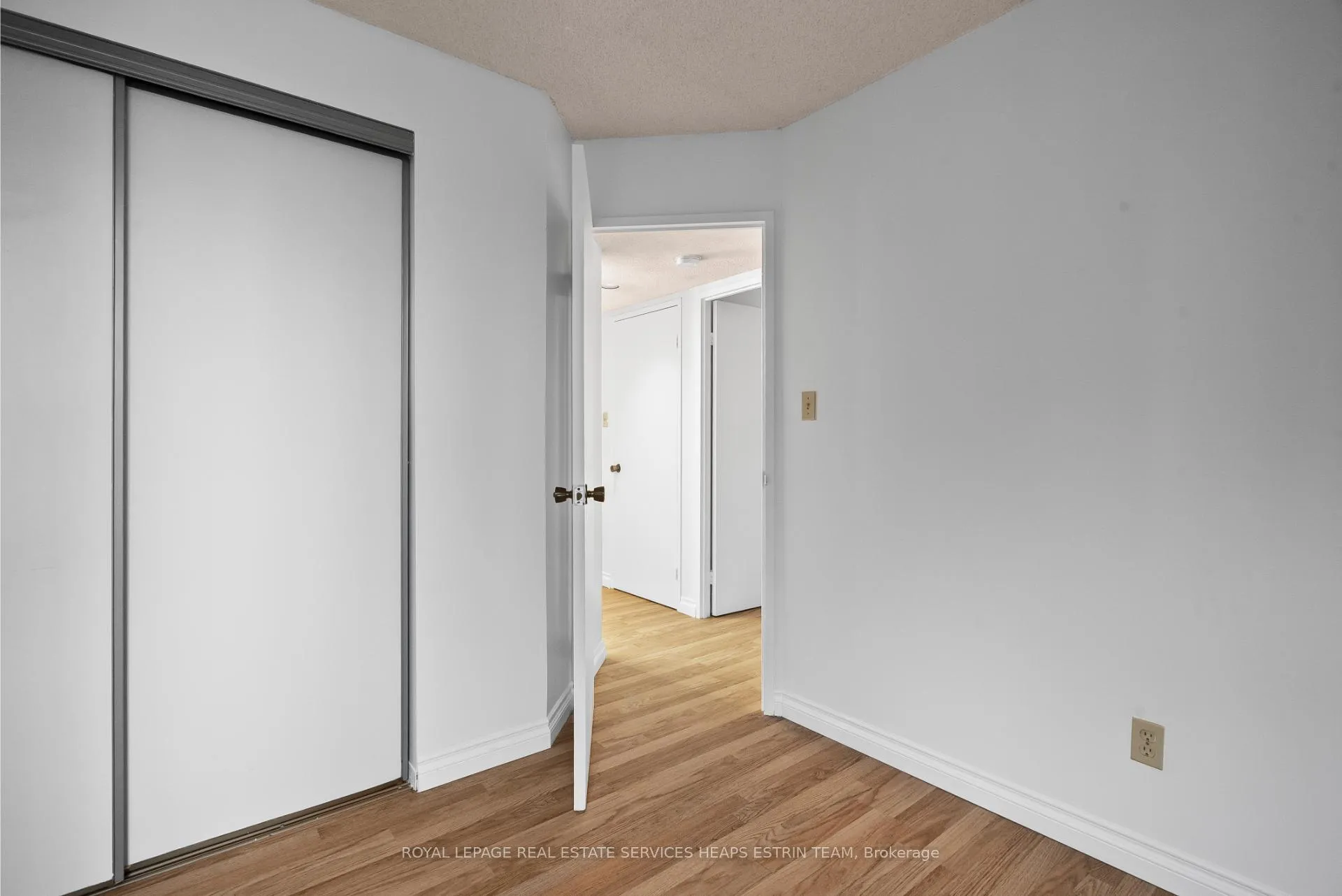 Photo 24 of Unit 807, 633 Bay Street, Toronto, Bay Street Corridor — HOMEH