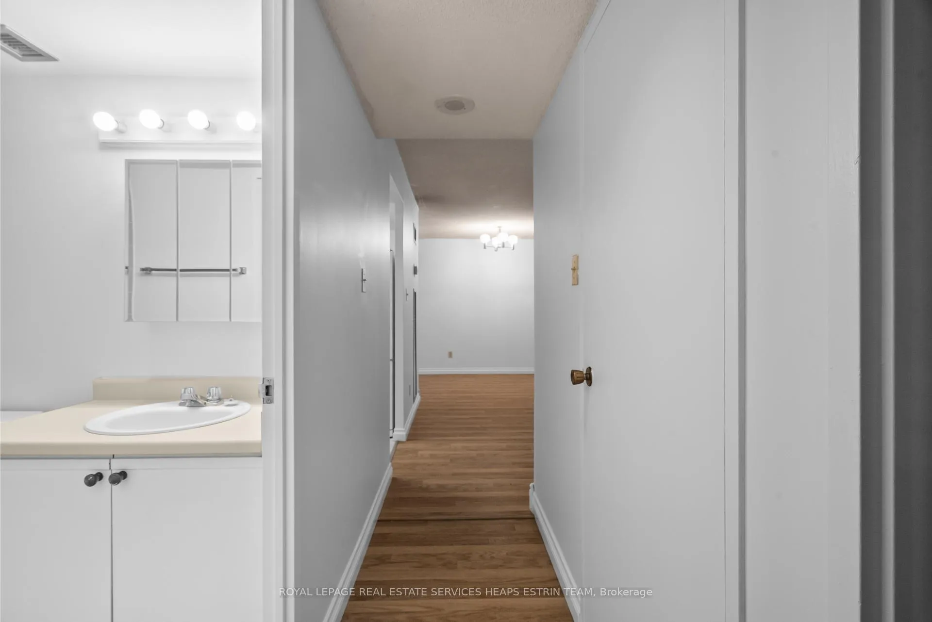 Photo 25 of Unit 807, 633 Bay Street, Toronto, Bay Street Corridor — HOMEH