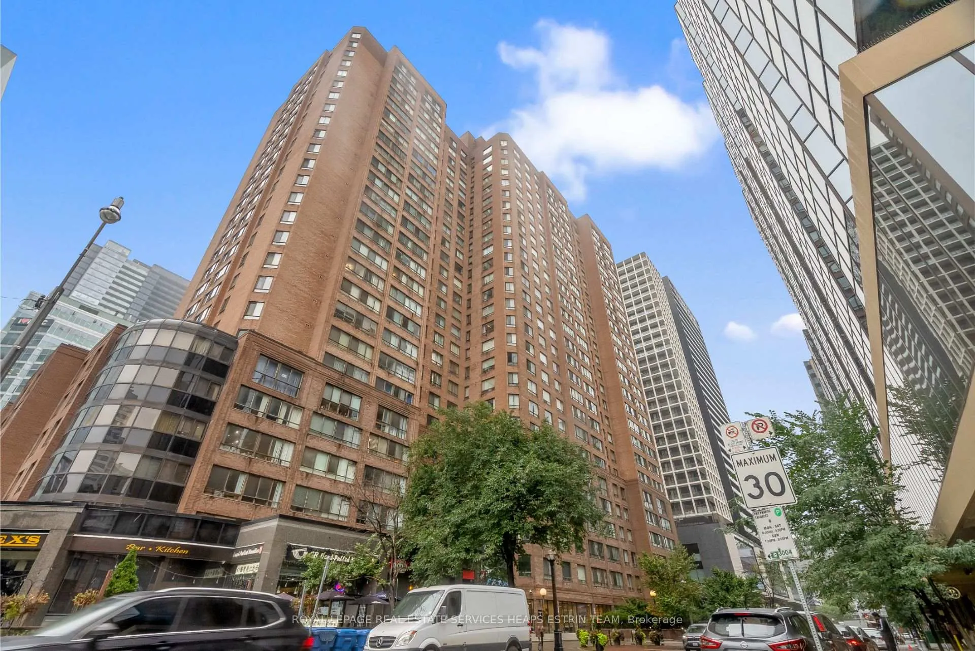 Photo 29 of Unit 807, 633 Bay Street, Toronto, Bay Street Corridor — HOMEH