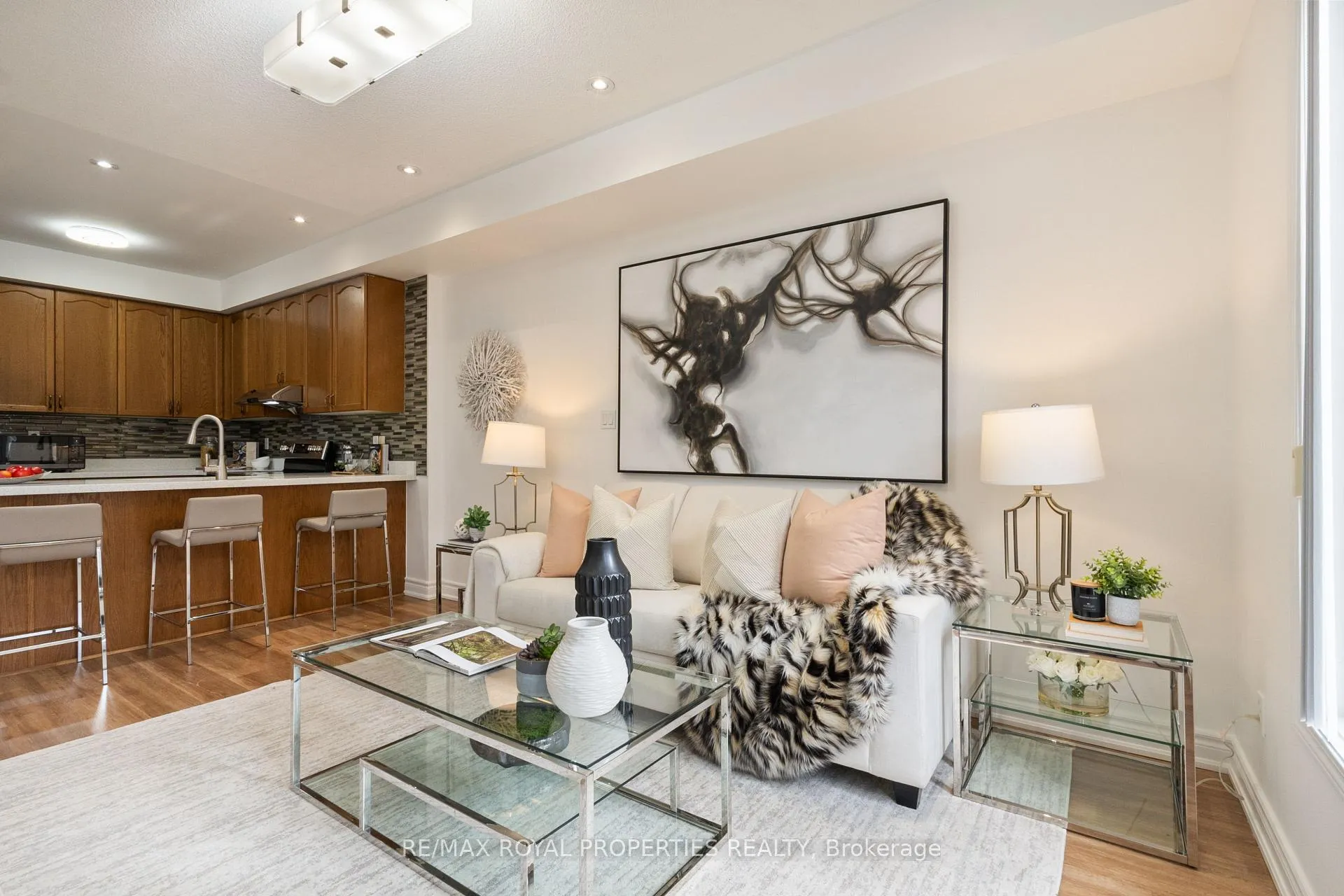 Photo 12 of 41 Croker Drive, Ajax, South East — HOMEH