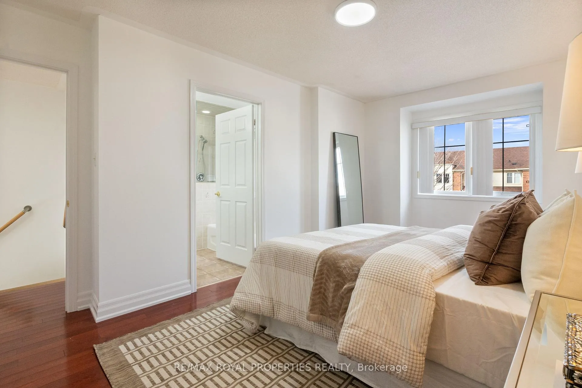 Photo 20 of 41 Croker Drive, Ajax, South East — HOMEH