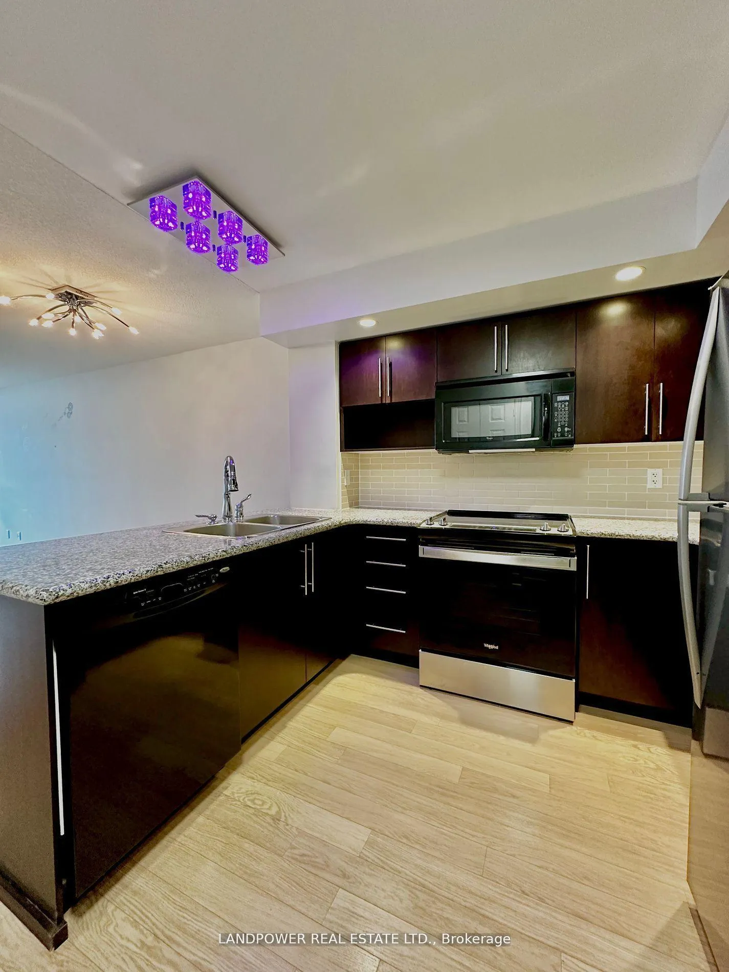 Photo 7 of Unit 1053, 23 Cox Boulevard, Markham, Unionville — HOMEH