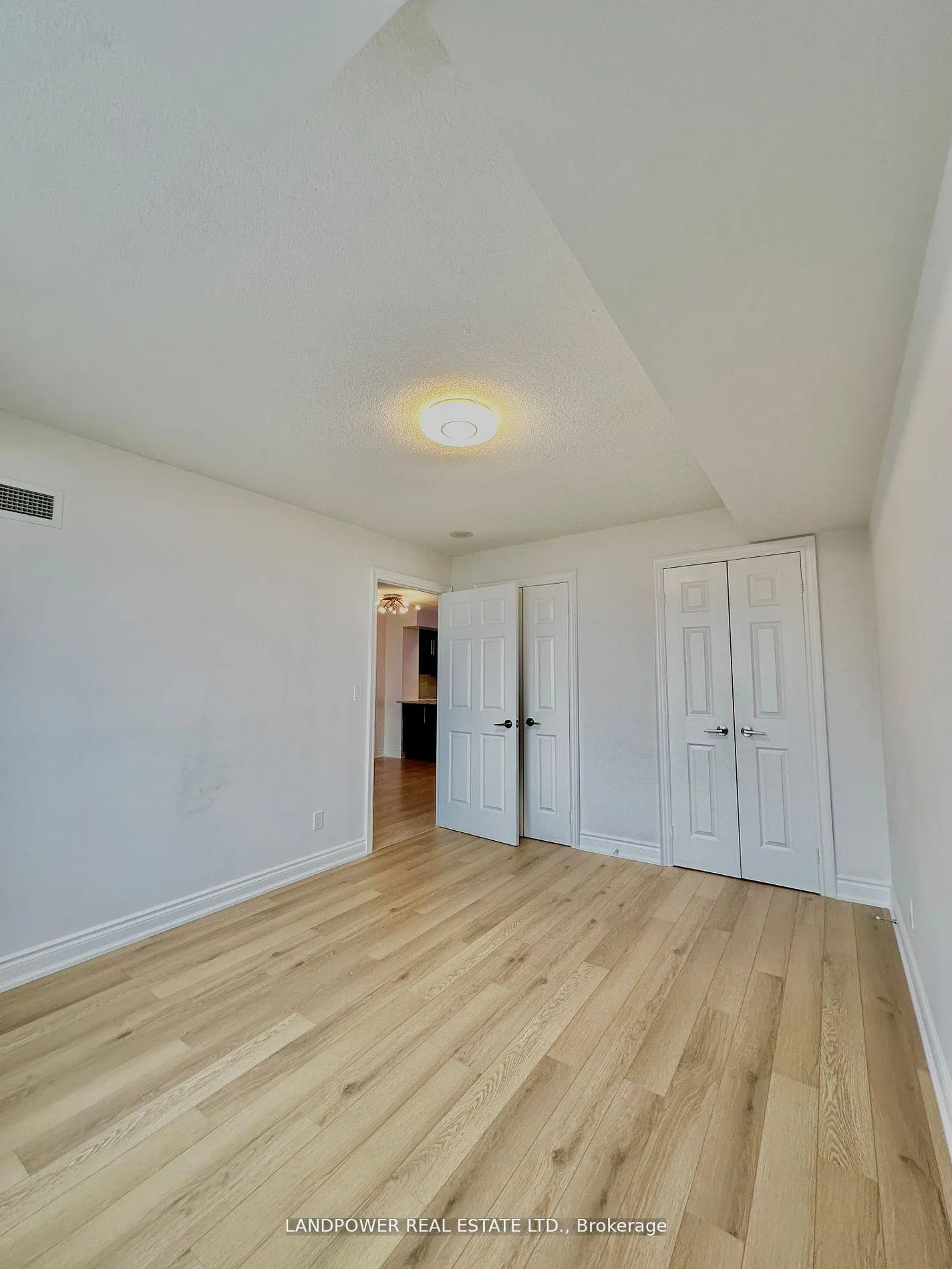 Photo 10 of Unit 1053, 23 Cox Boulevard, Markham, Unionville — HOMEH