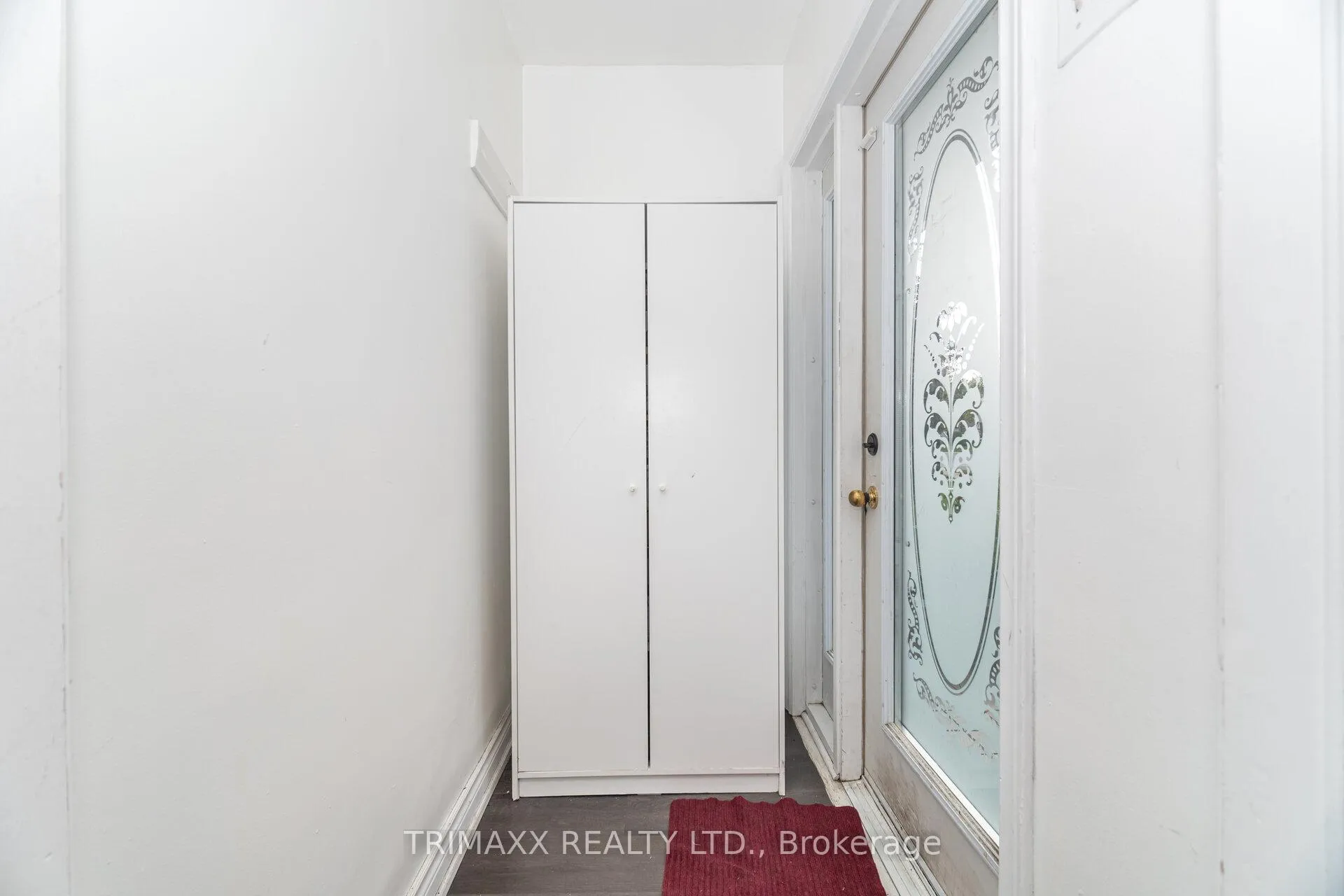 Photo 5 of 5302 Biamonte Parkway, Niagara Falls, Cherrywood — HOMEH