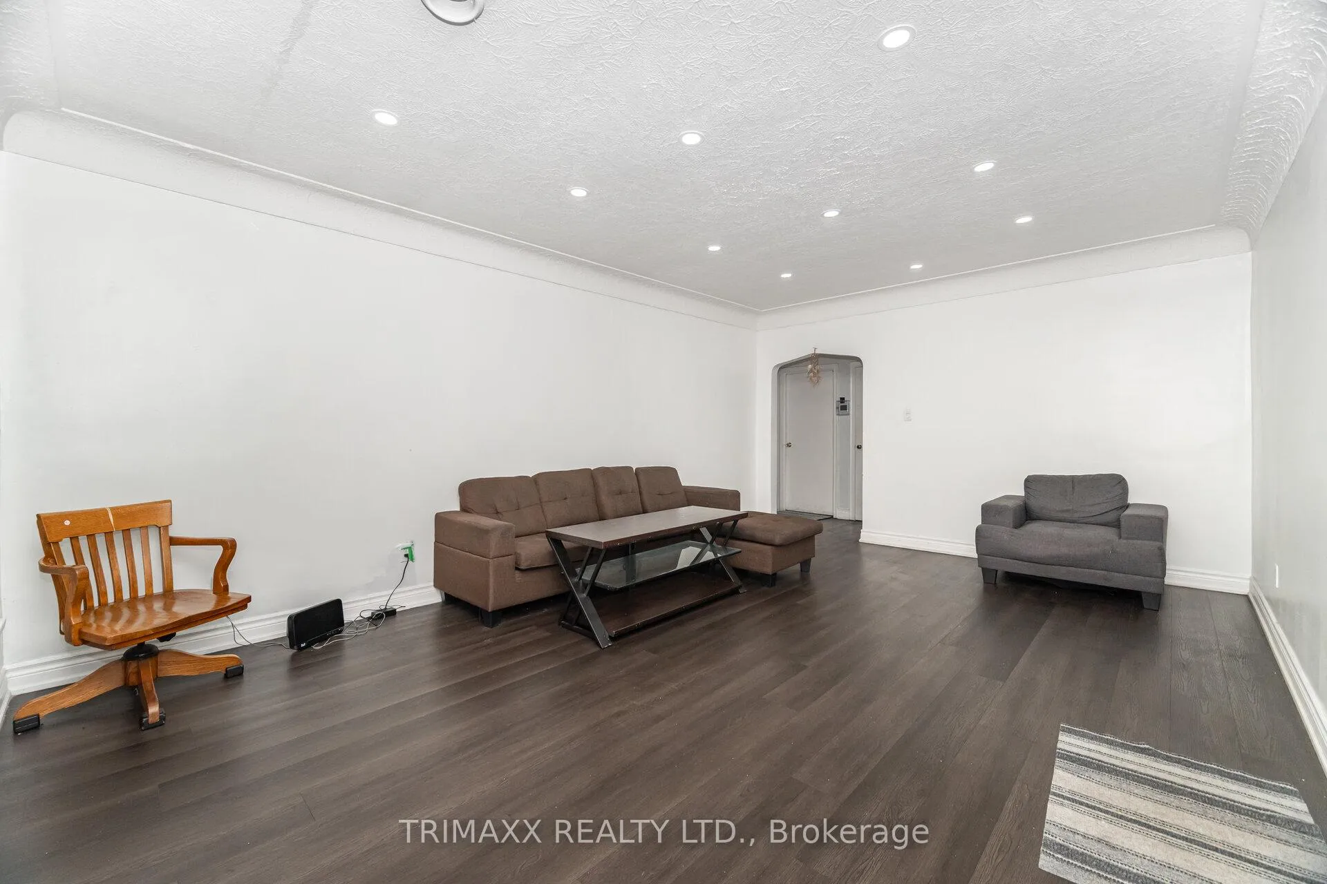 Photo 10 of 5302 Biamonte Parkway, Niagara Falls, Cherrywood — HOMEH