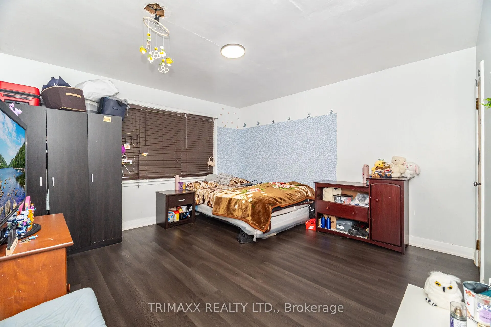Photo 13 of 5302 Biamonte Parkway, Niagara Falls, Cherrywood — HOMEH