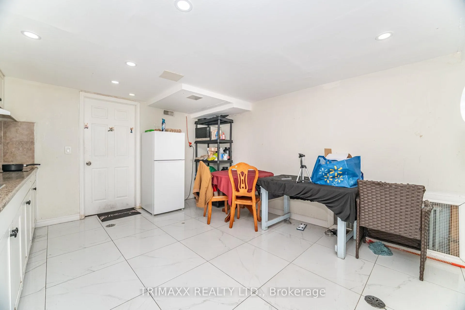 Photo 20 of 5302 Biamonte Parkway, Niagara Falls, Cherrywood — HOMEH