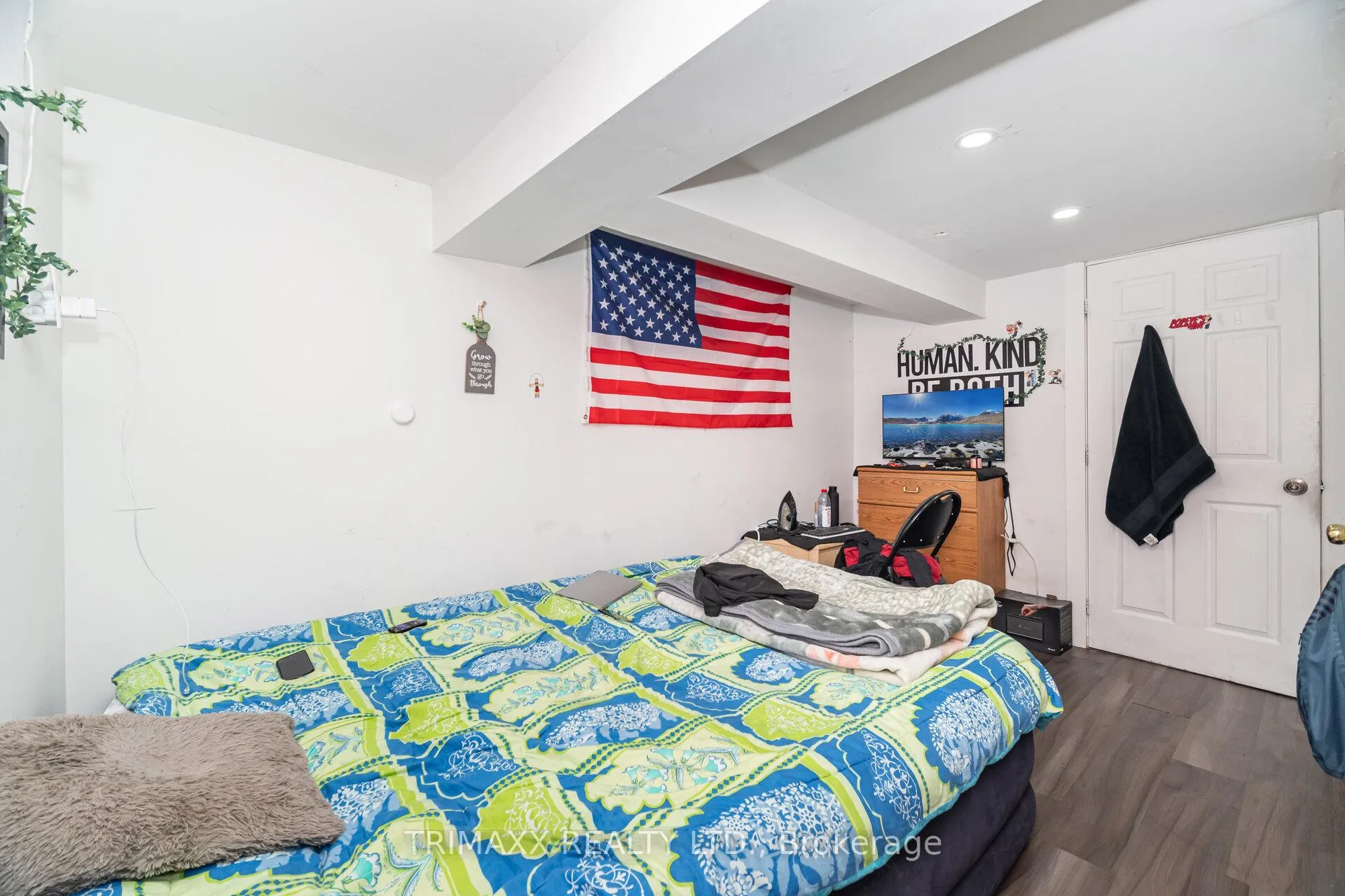 Photo 25 of 5302 Biamonte Parkway, Niagara Falls, Cherrywood — HOMEH