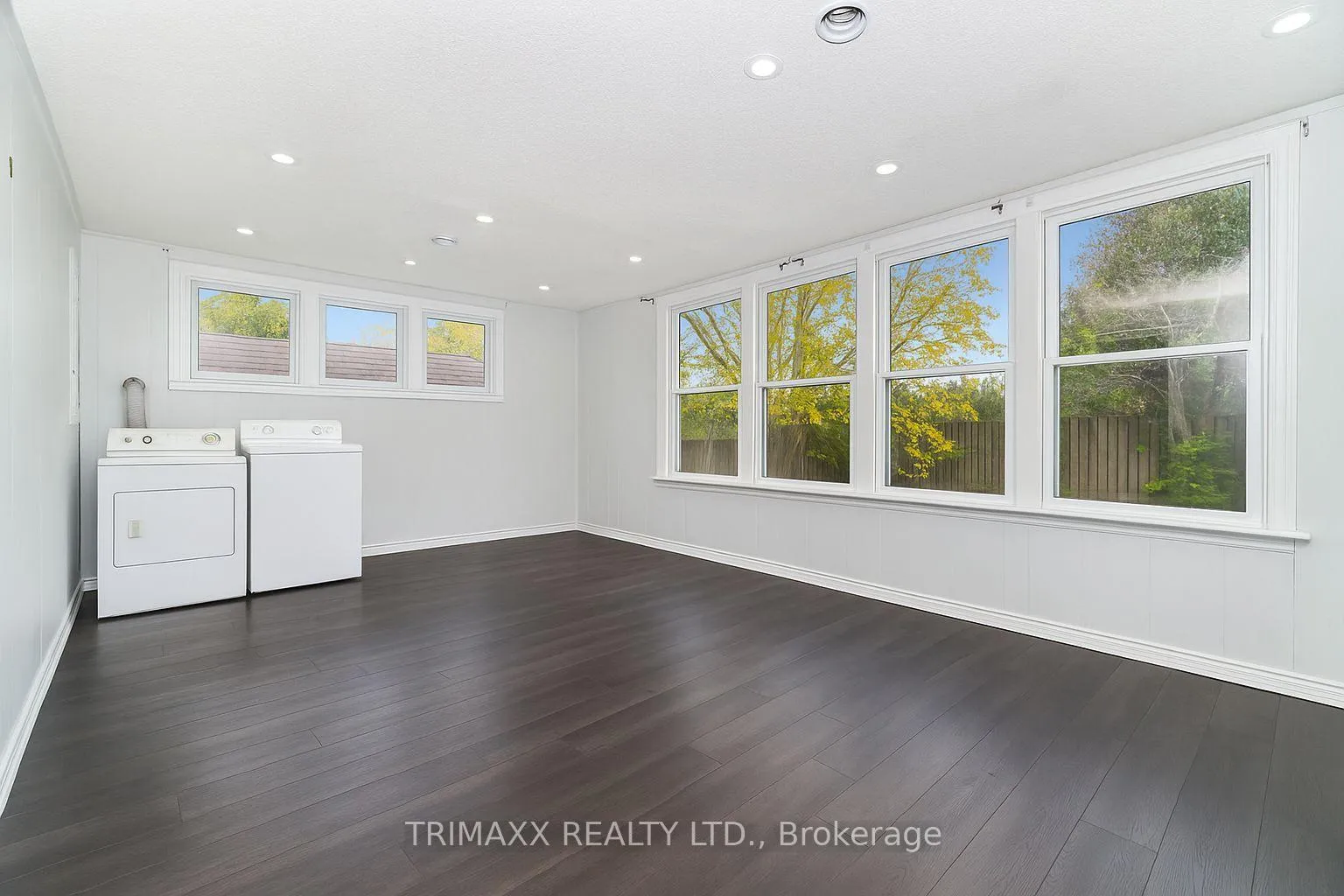 Photo 26 of 5302 Biamonte Parkway, Niagara Falls, Cherrywood — HOMEH