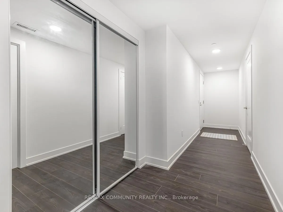 Photo 3 of Unit 1109, 8 Cedarland Drive, Markham, Unionville — HOMEH