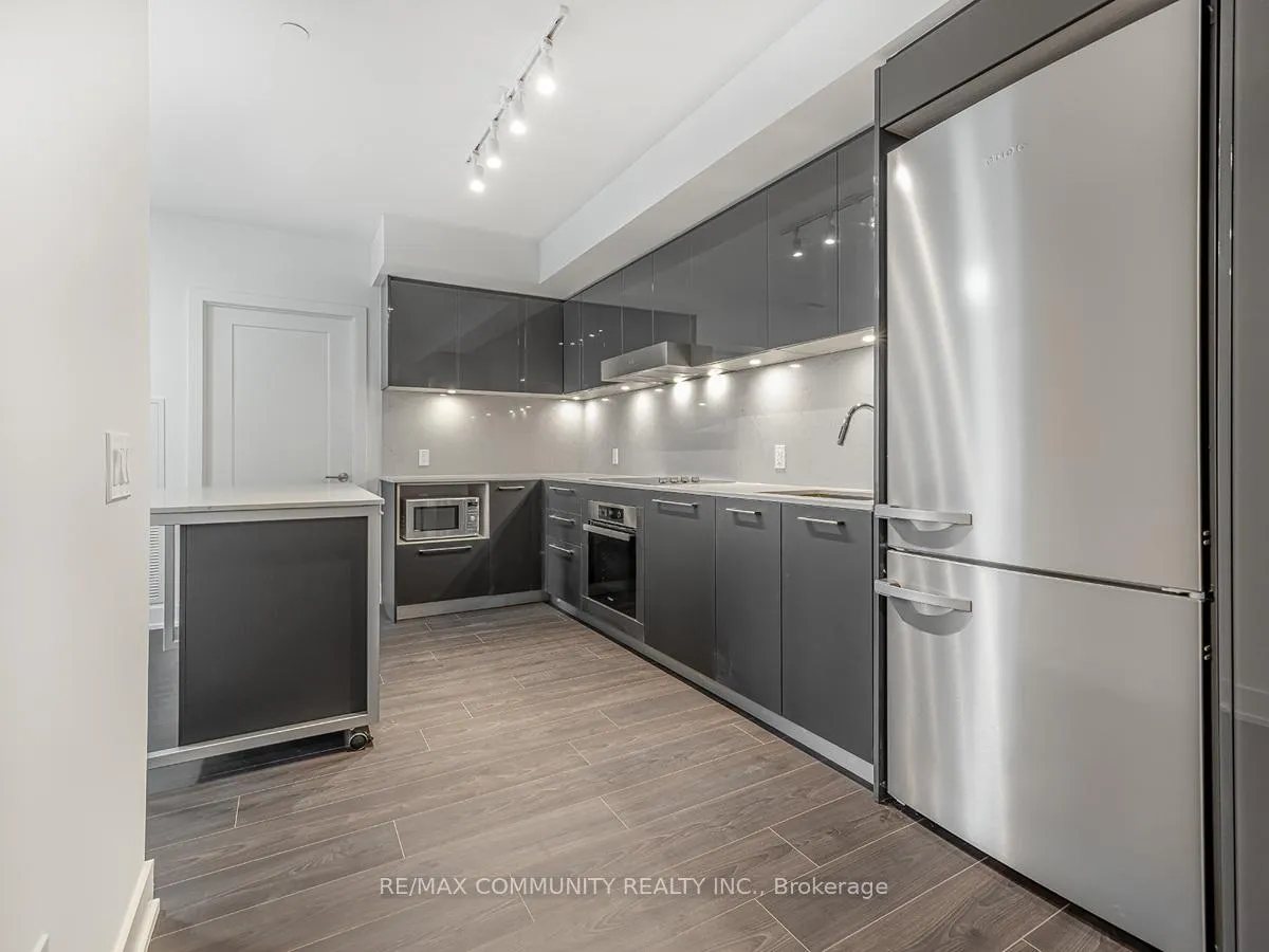 Photo 11 of Unit 1109, 8 Cedarland Drive, Markham, Unionville — HOMEH