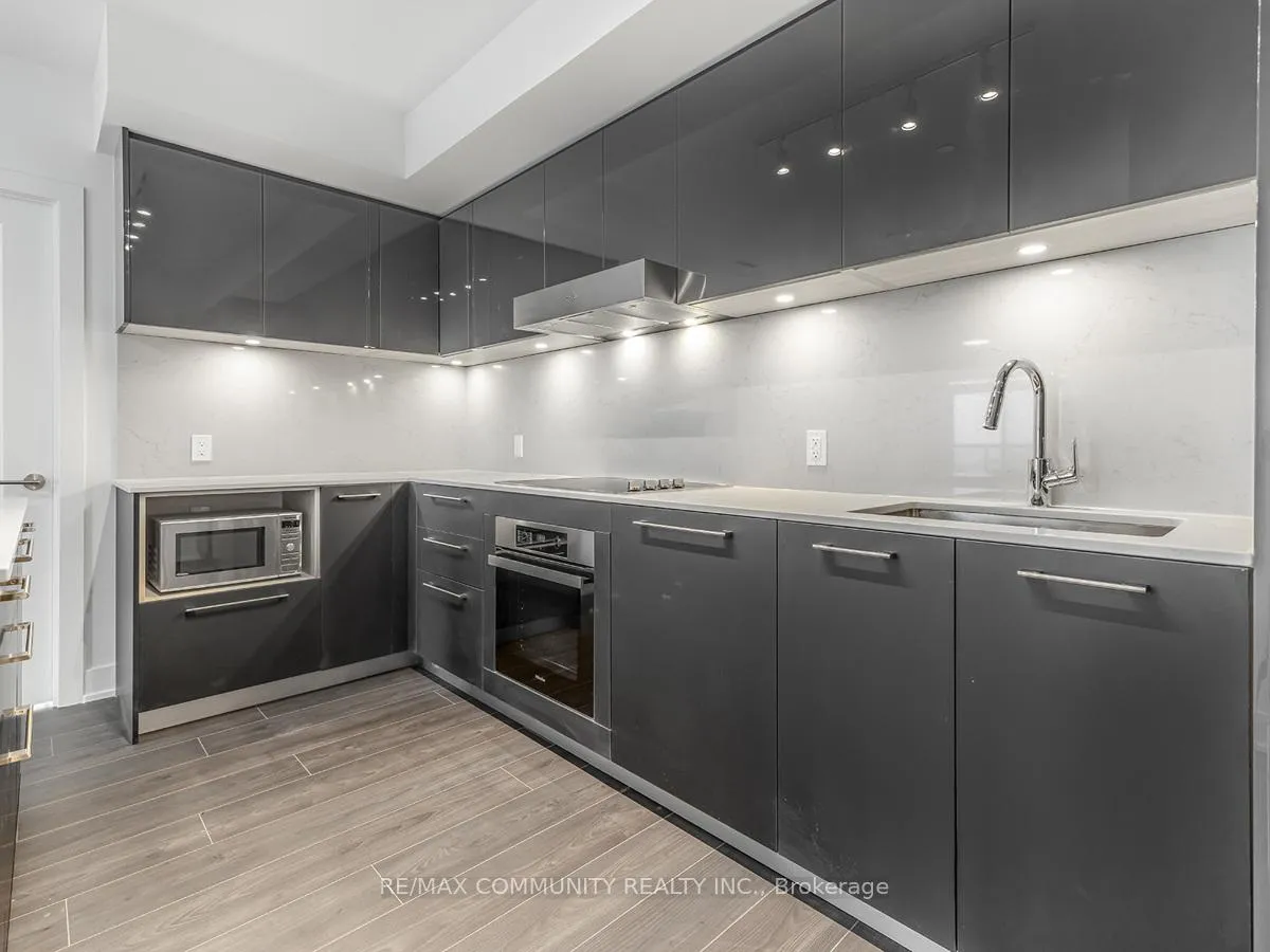 Photo 12 of Unit 1109, 8 Cedarland Drive, Markham, Unionville — HOMEH