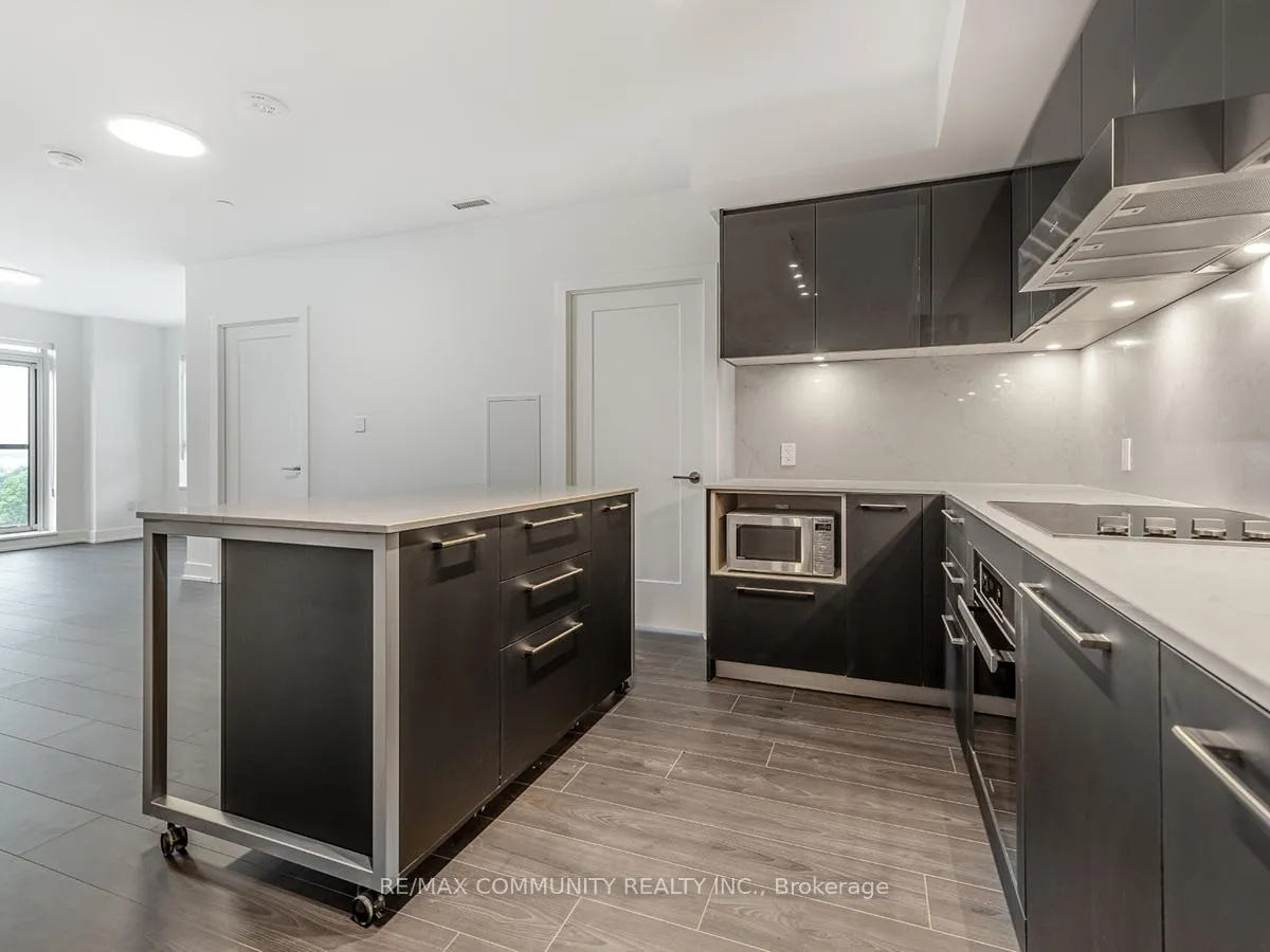 Photo 13 of Unit 1109, 8 Cedarland Drive, Markham, Unionville — HOMEH