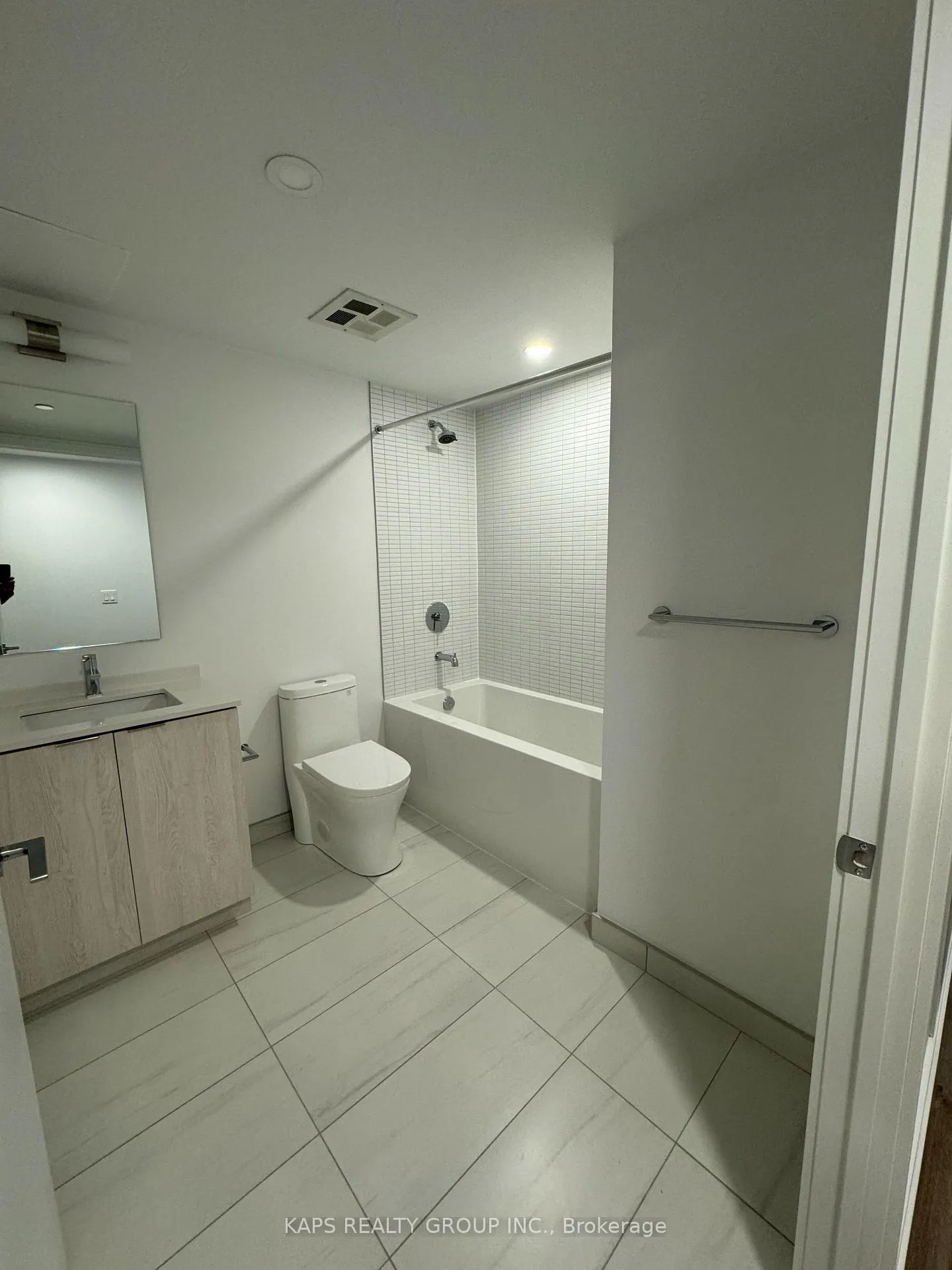 Photo 12 of Unit 419, 1 Jarvis Street, Hamilton, Beasley — HOMEH
