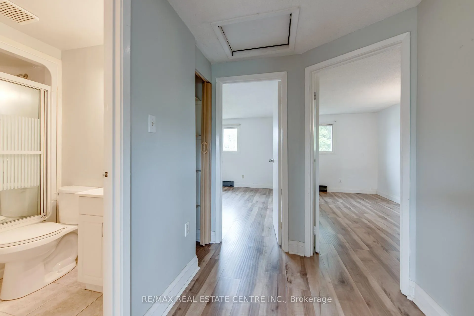 Photo 13 of Unit 15, 700 Harmony Road N, Oshawa, Pinecrest — HOMEH