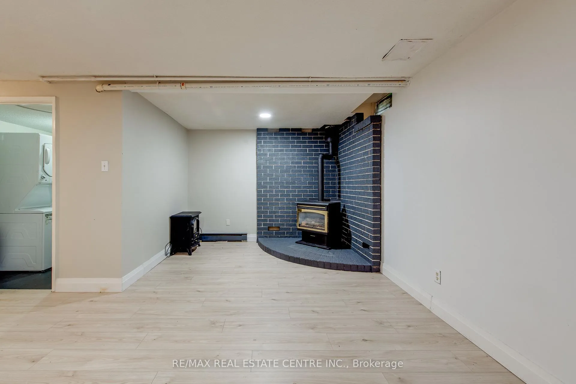 Photo 32 of Unit 15, 700 Harmony Road N, Oshawa, Pinecrest — HOMEH