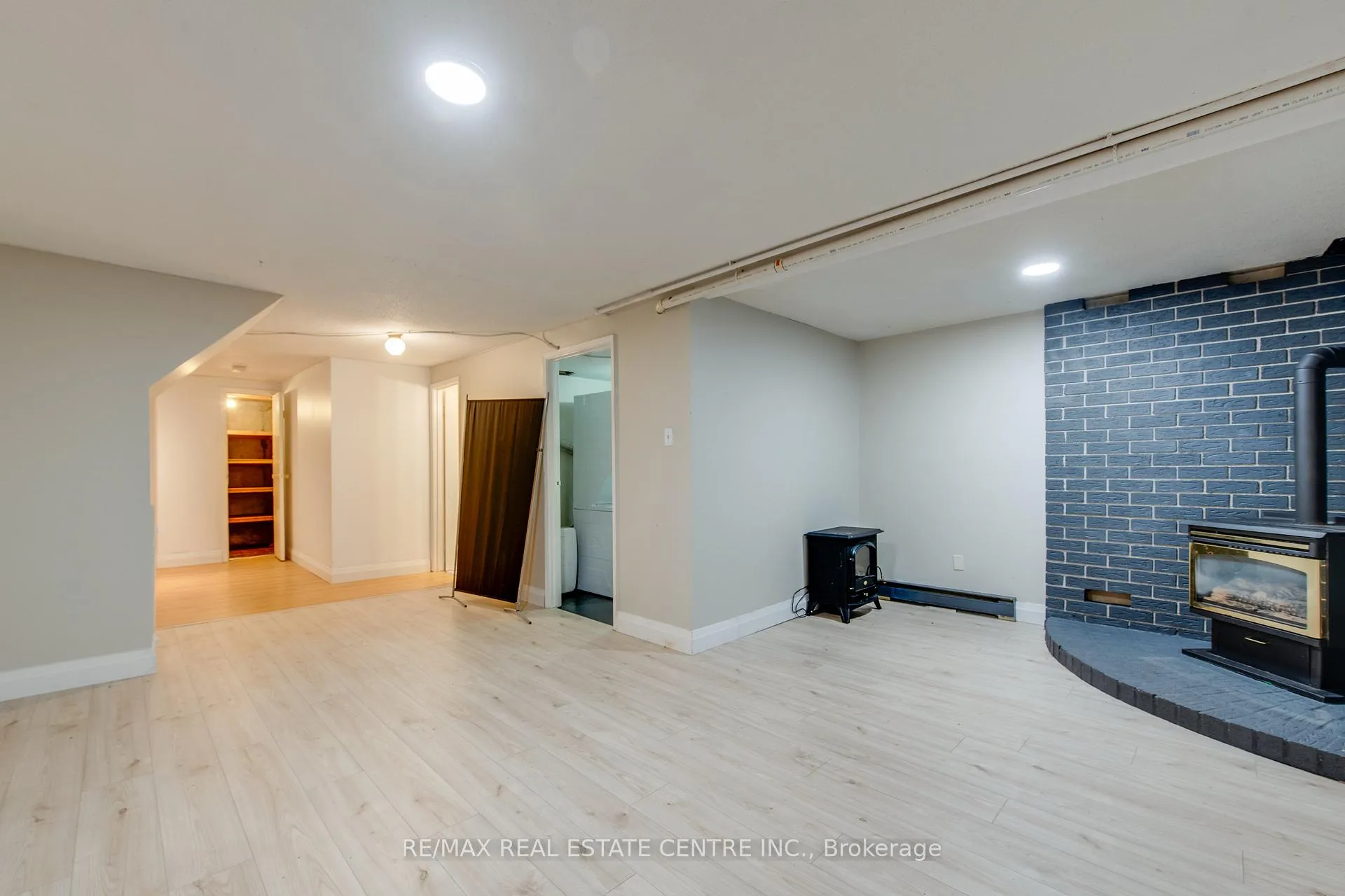 Photo 33 of Unit 15, 700 Harmony Road N, Oshawa, Pinecrest — HOMEH