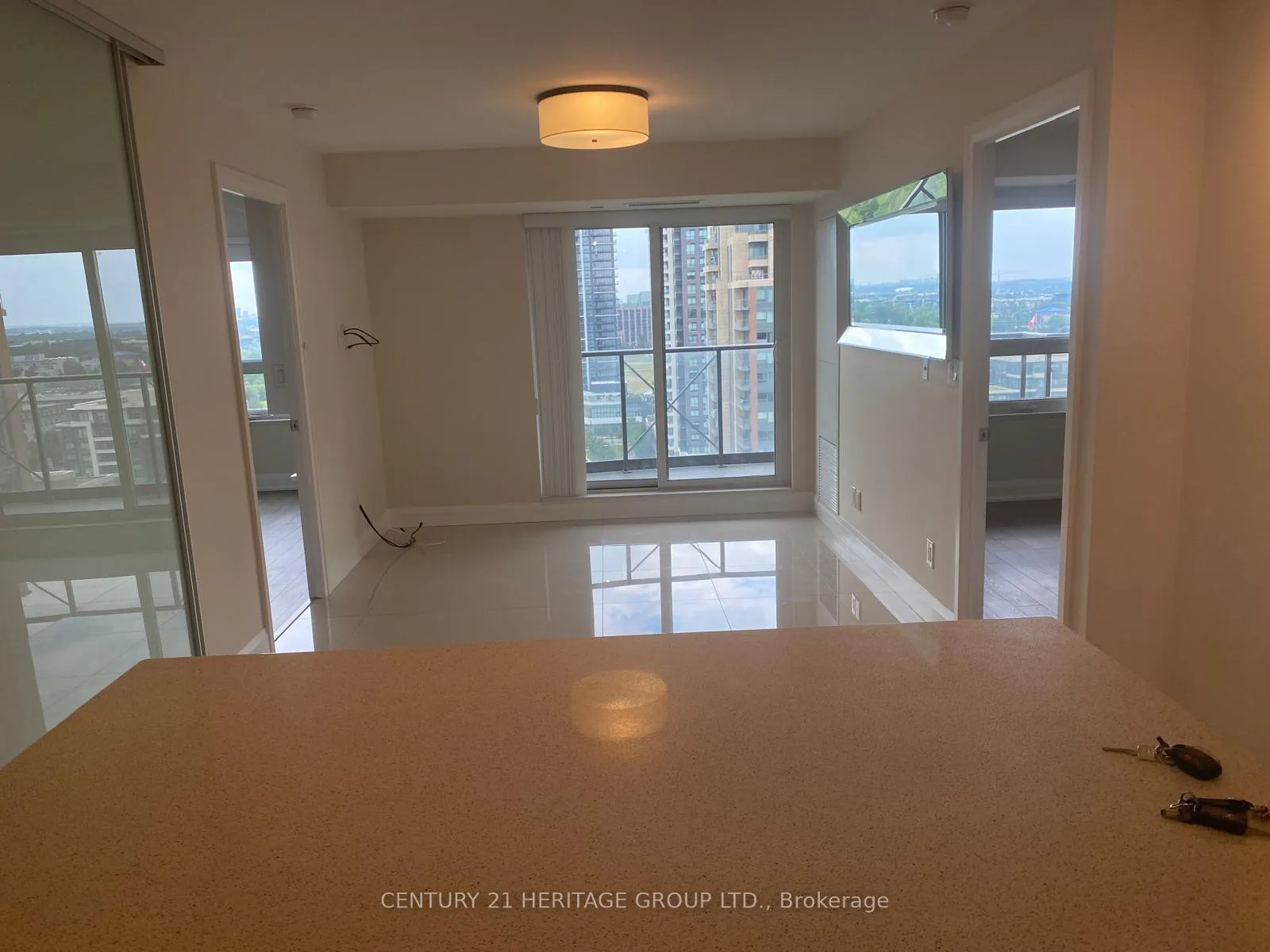 Photo 5 of Unit 2001, 8200 Birchmount Road E, Markham, Unionville — HOMEH