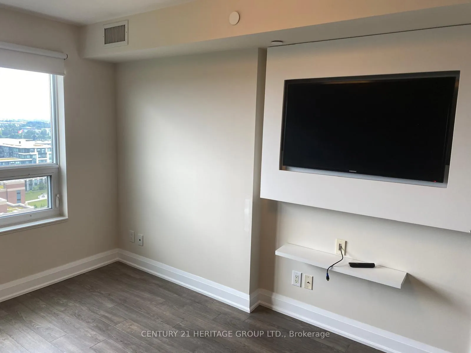 Photo 10 of Unit 2001, 8200 Birchmount Road E, Markham, Unionville — HOMEH