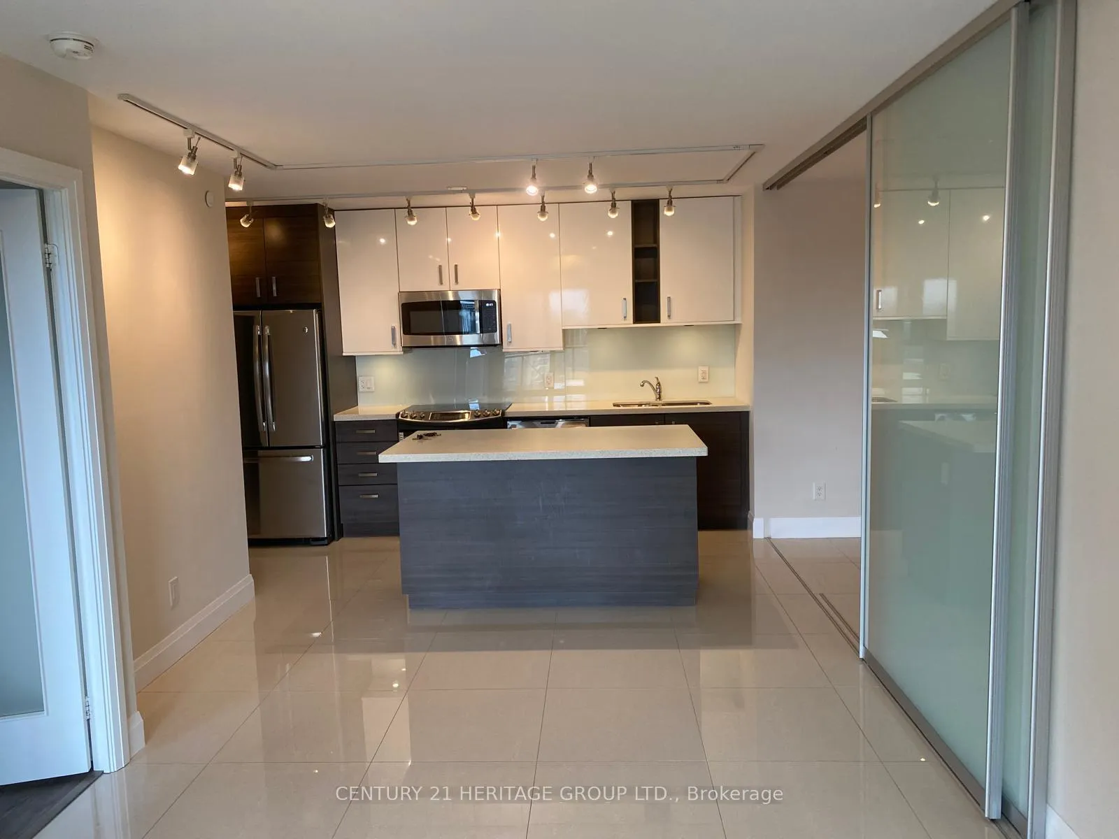 Photo 13 of Unit 2001, 8200 Birchmount Road E, Markham, Unionville — HOMEH